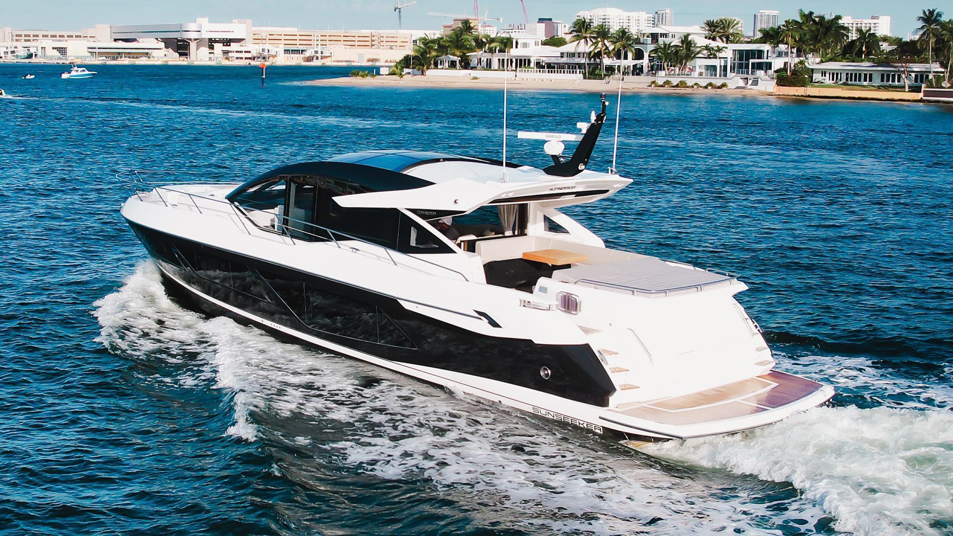 Yacht Photos Pics