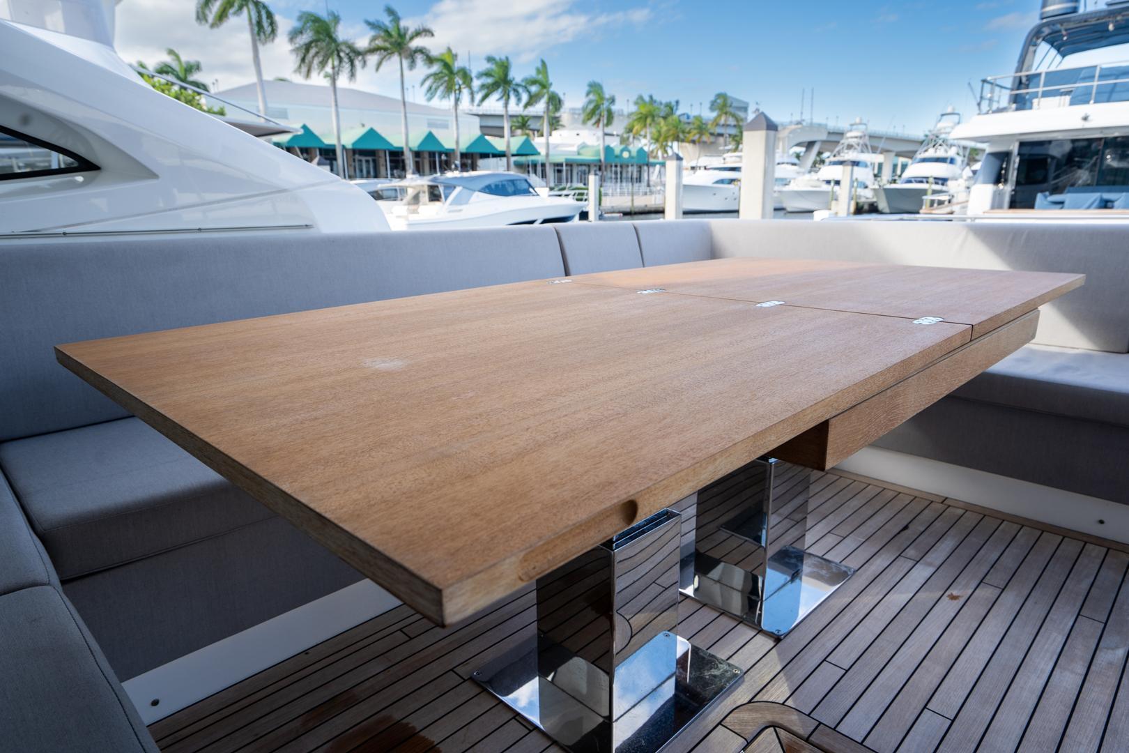 Yacht Photos Pics