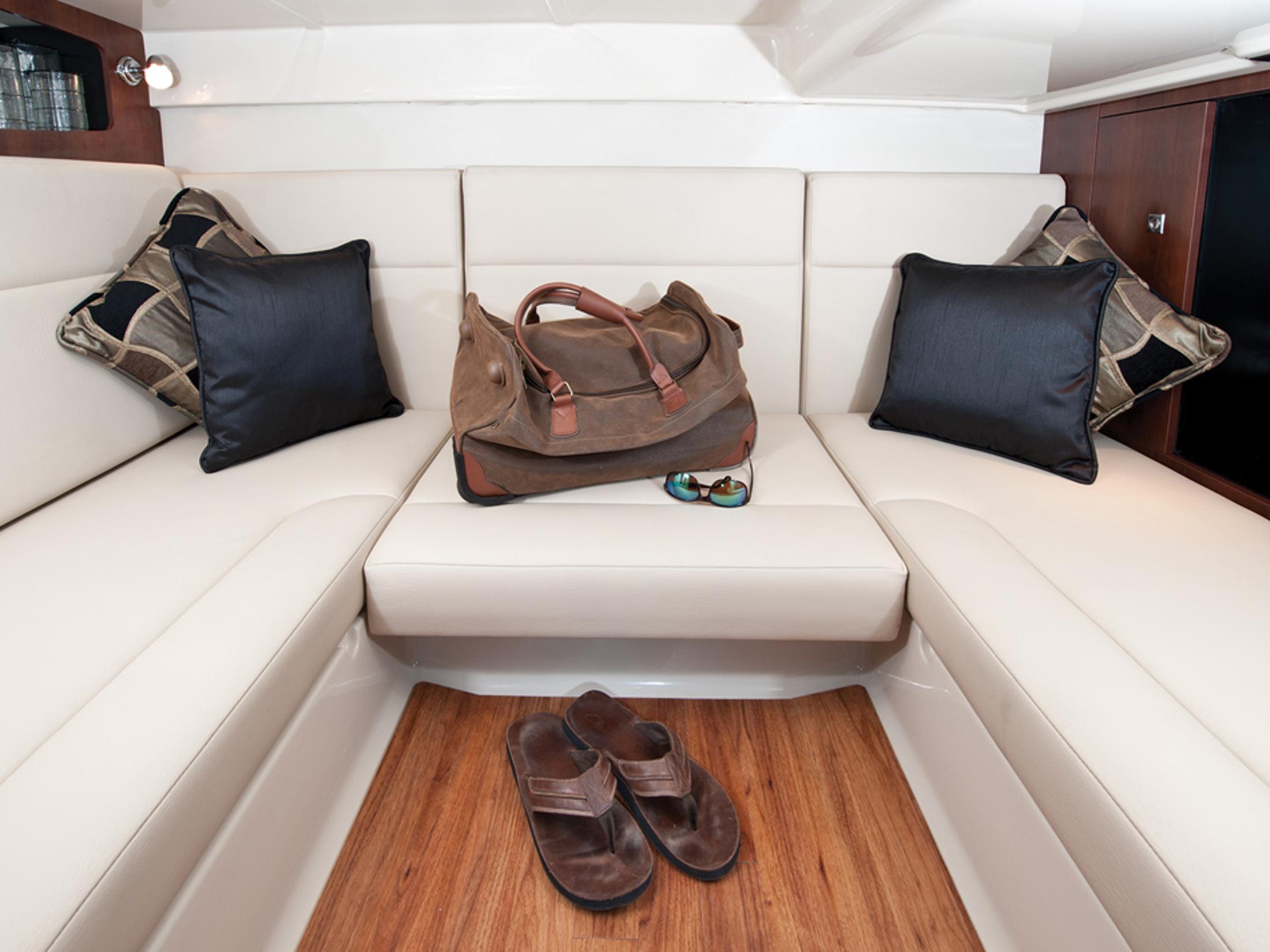 M 10662 NN Knot 10 Yacht Sales