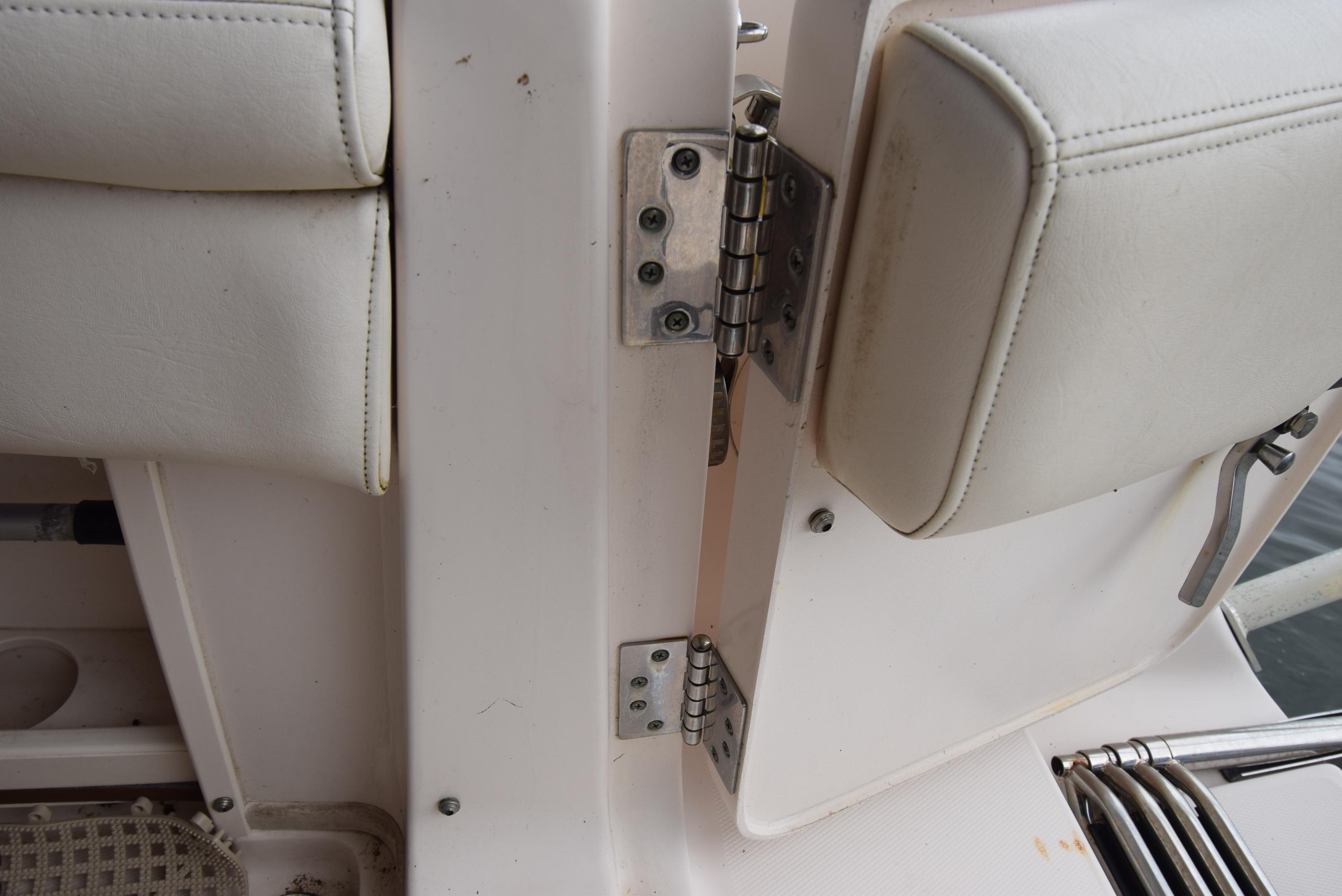 2016-grady-white-express-330-power-9450131-965857270-0-160720241321-48