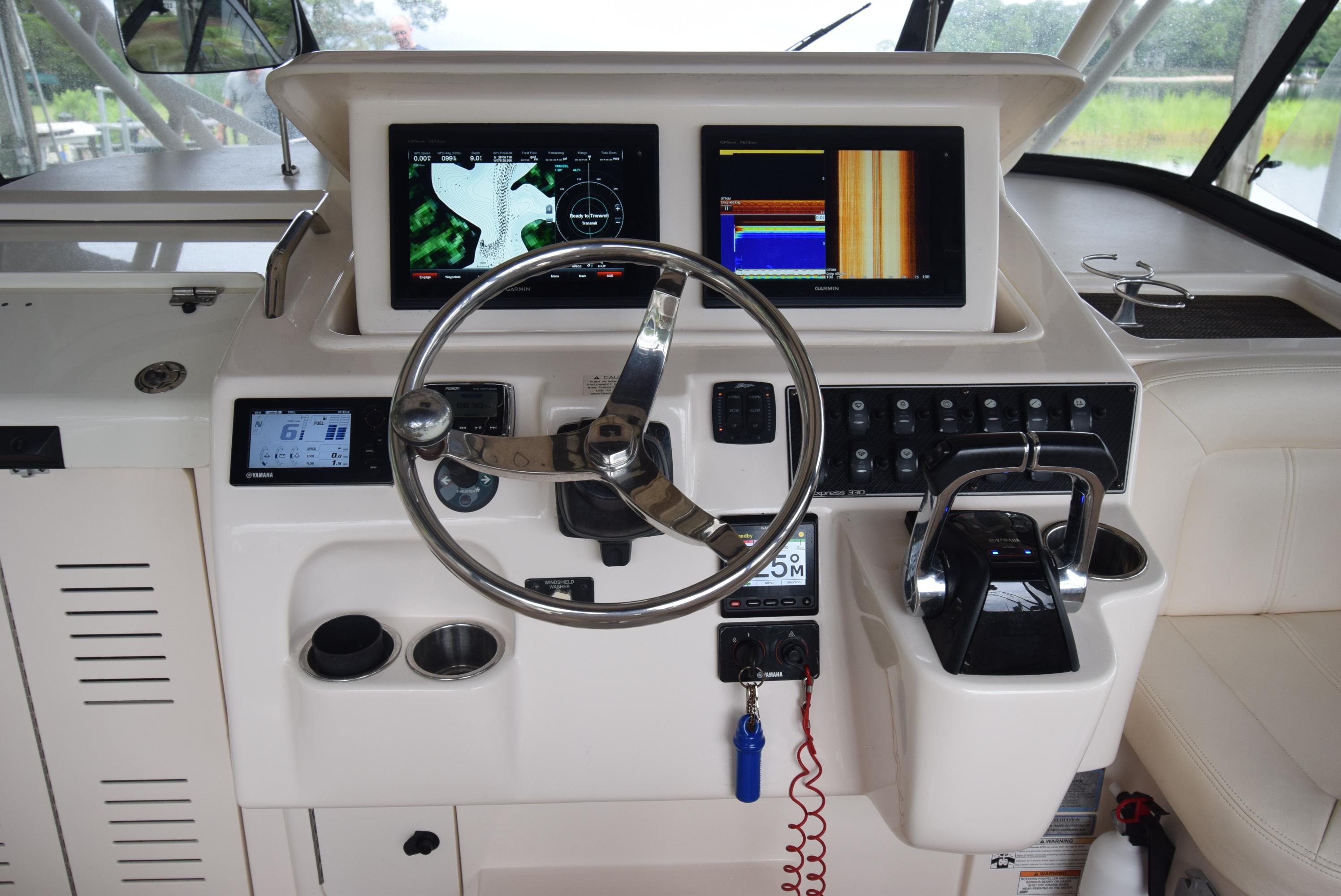 2016-grady-white-express-330-power-9450131-965857358-0-160720241320-28