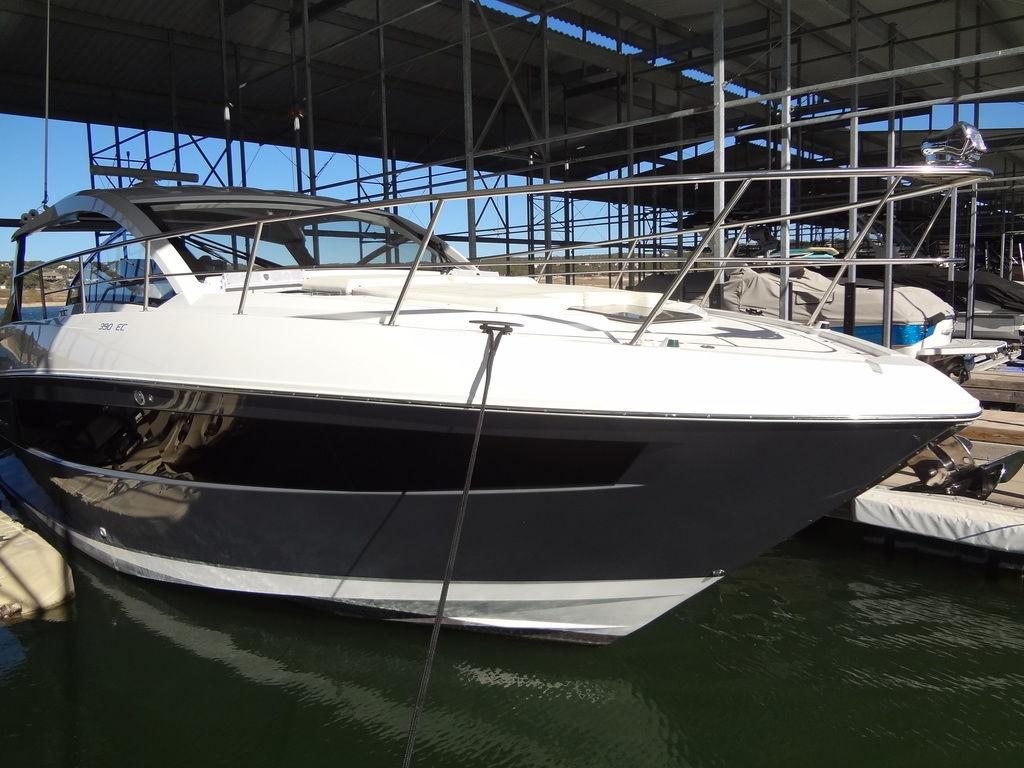 2021-cruisers-yachts-39-express-coupe-power-9330131-20250103084345538-1_XLARGE