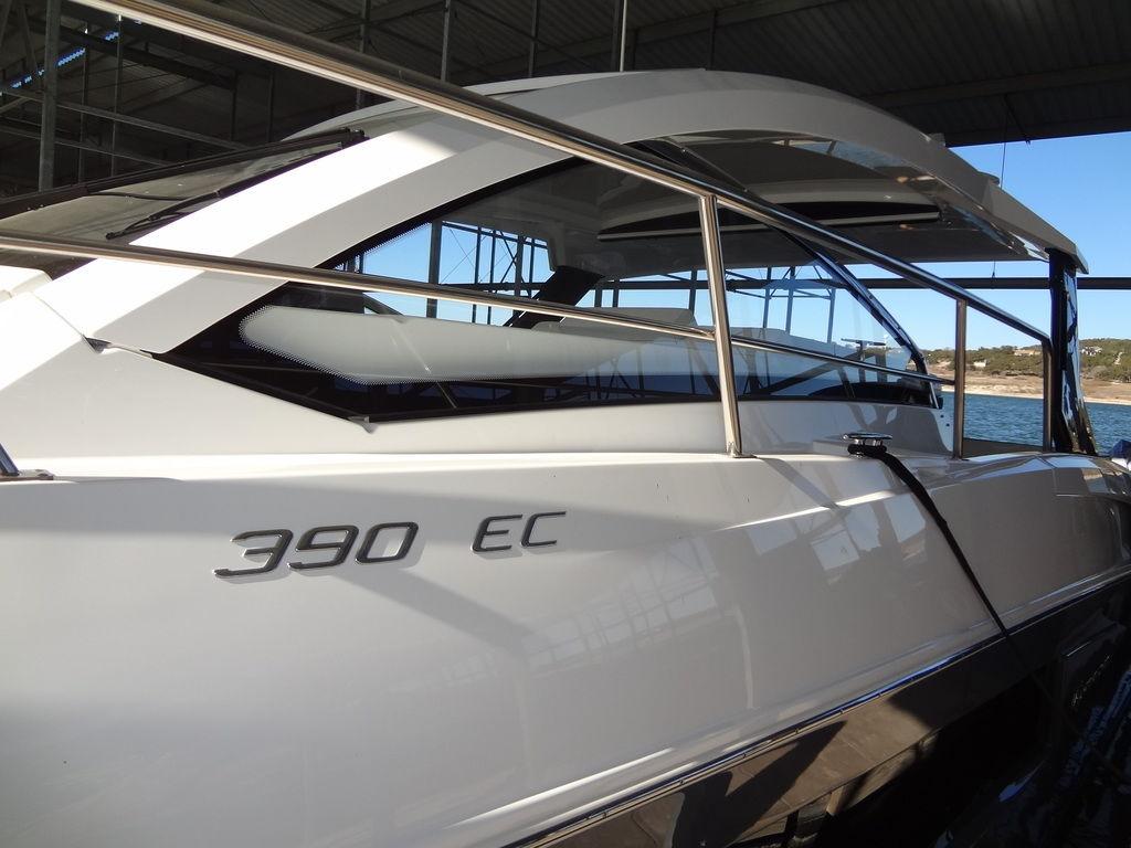 2021-cruisers-yachts-39-express-coupe-power-9330131-20250103084352509-1_XLARGE