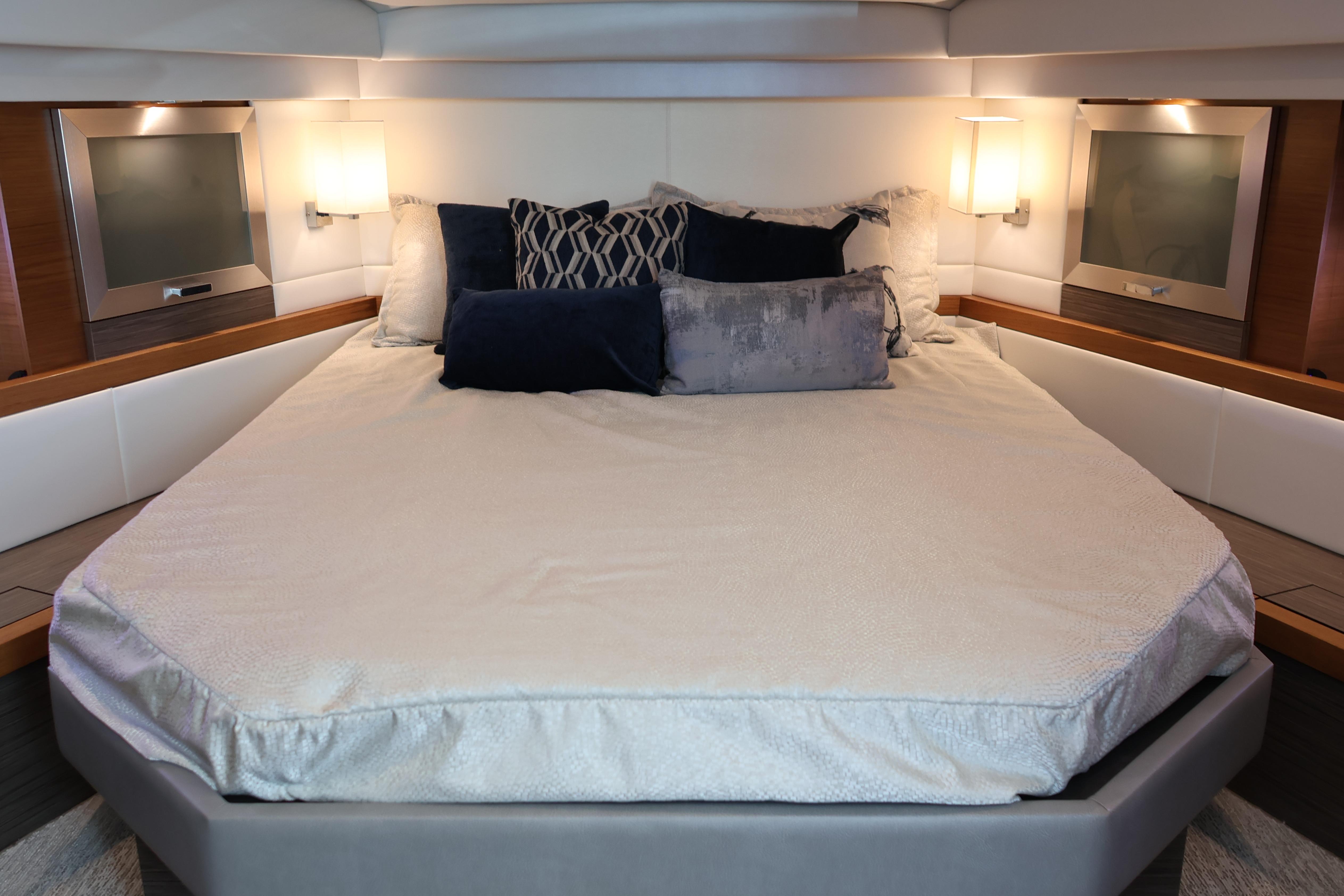 2020 Tiara Yachts 45 