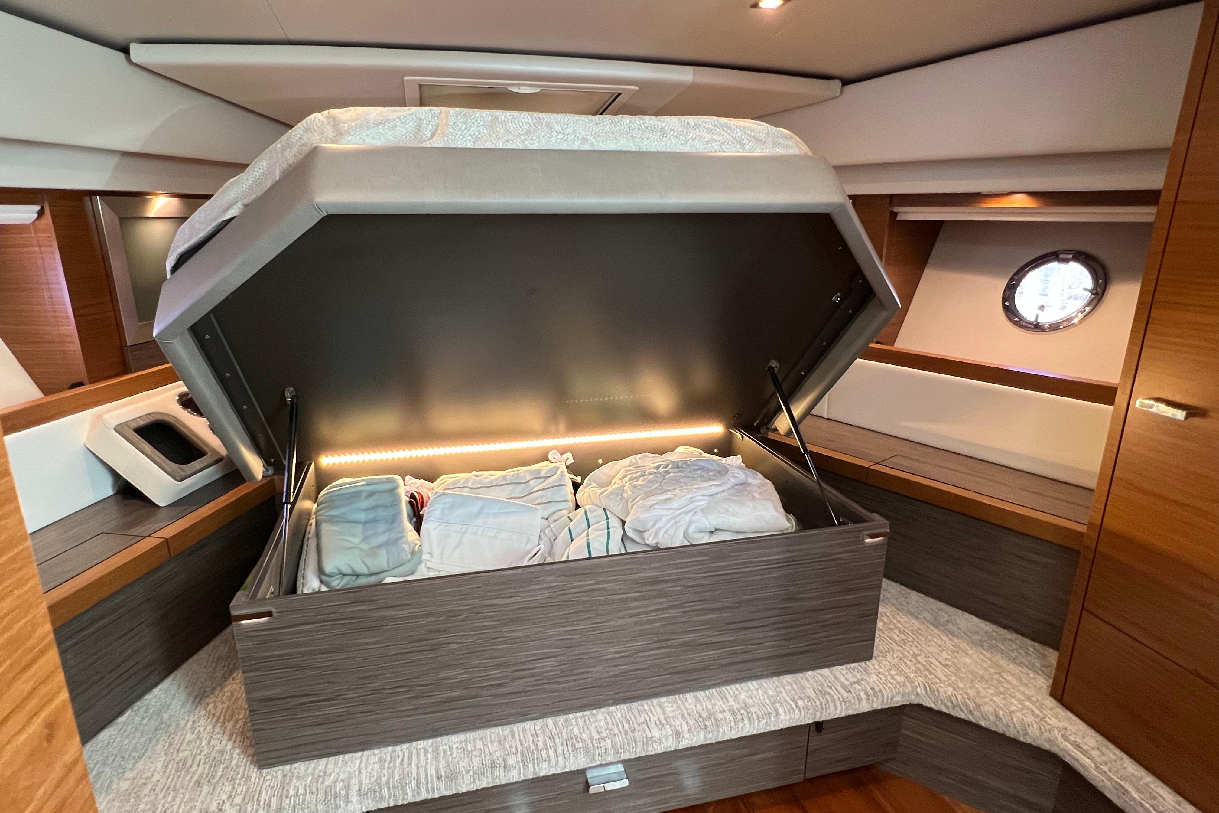 2020 Tiara Yachts 45 
