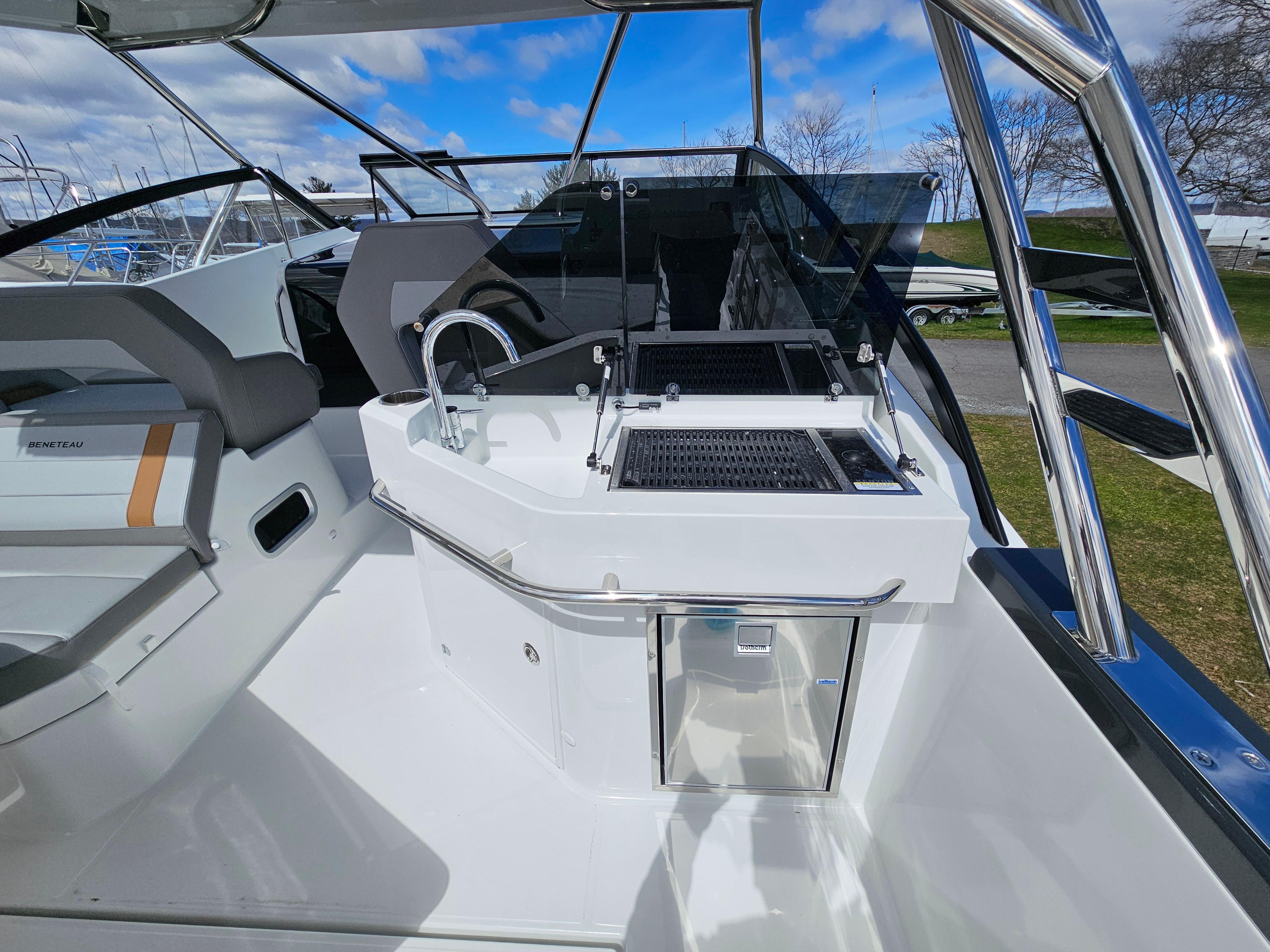 Yacht Photos Pics