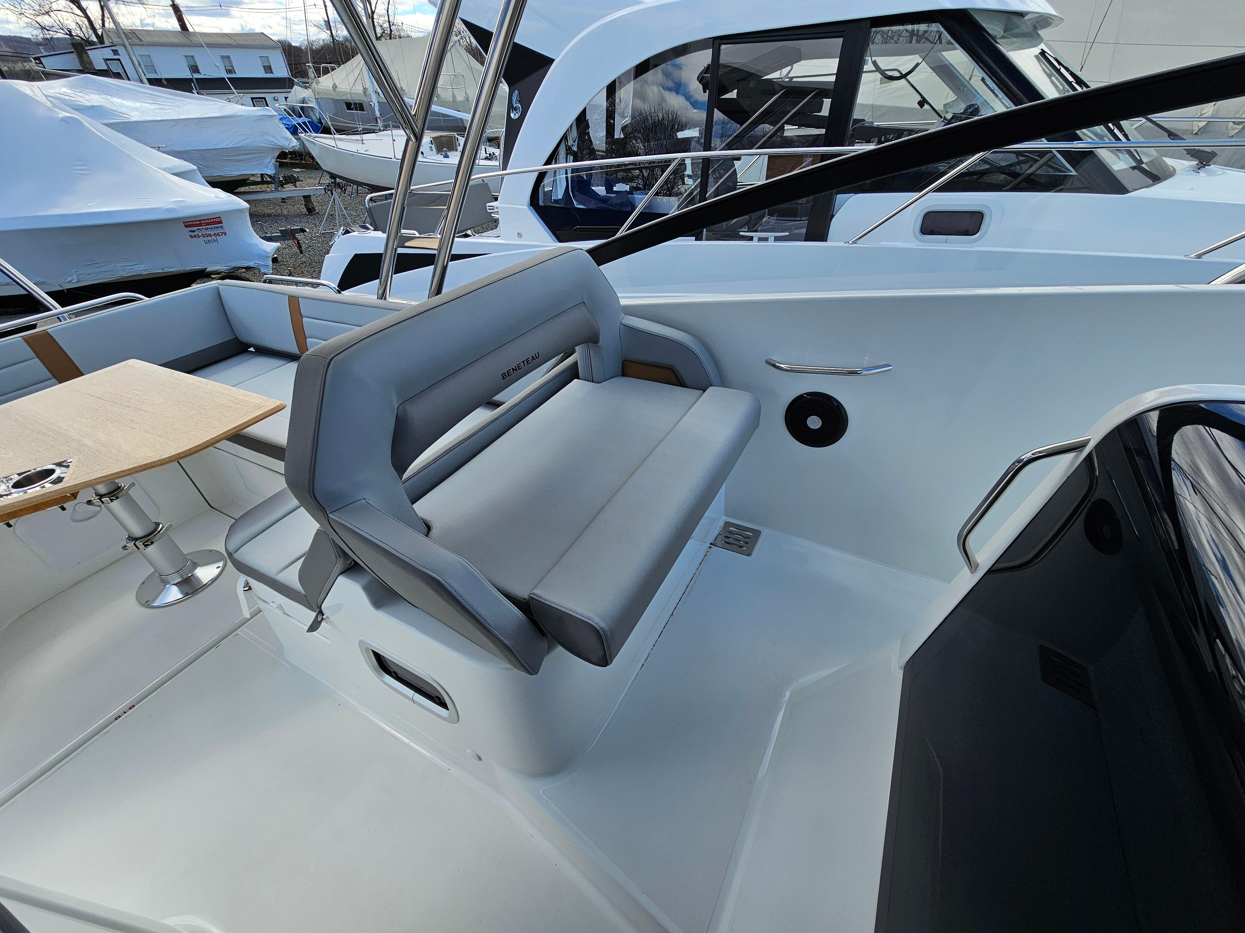 Yacht Photos Pics