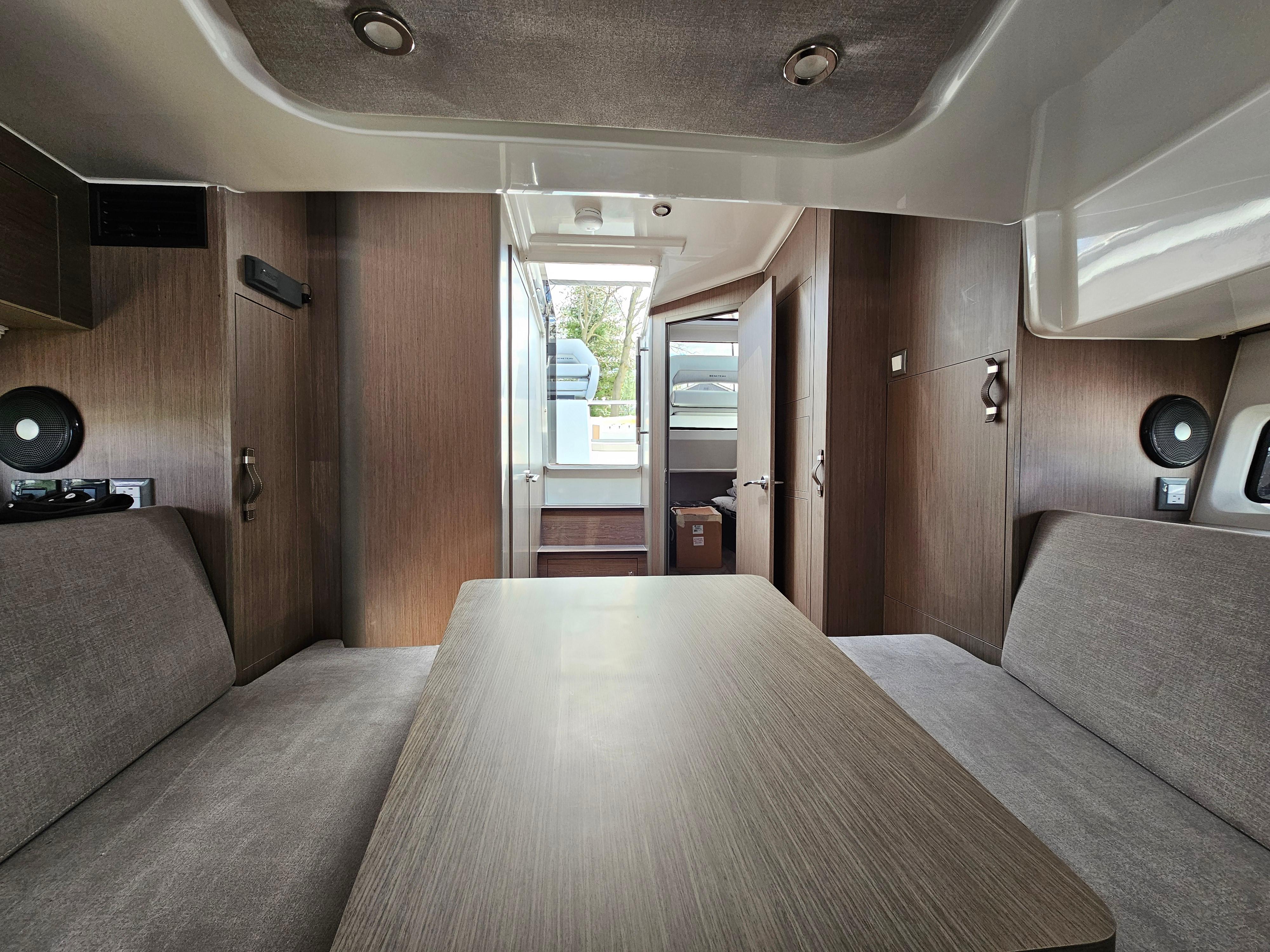 Yacht Photos Pics