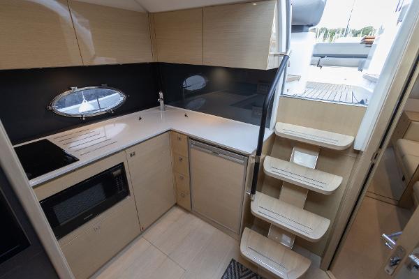 Princess Motor Yacht Sales - Used Princess V39