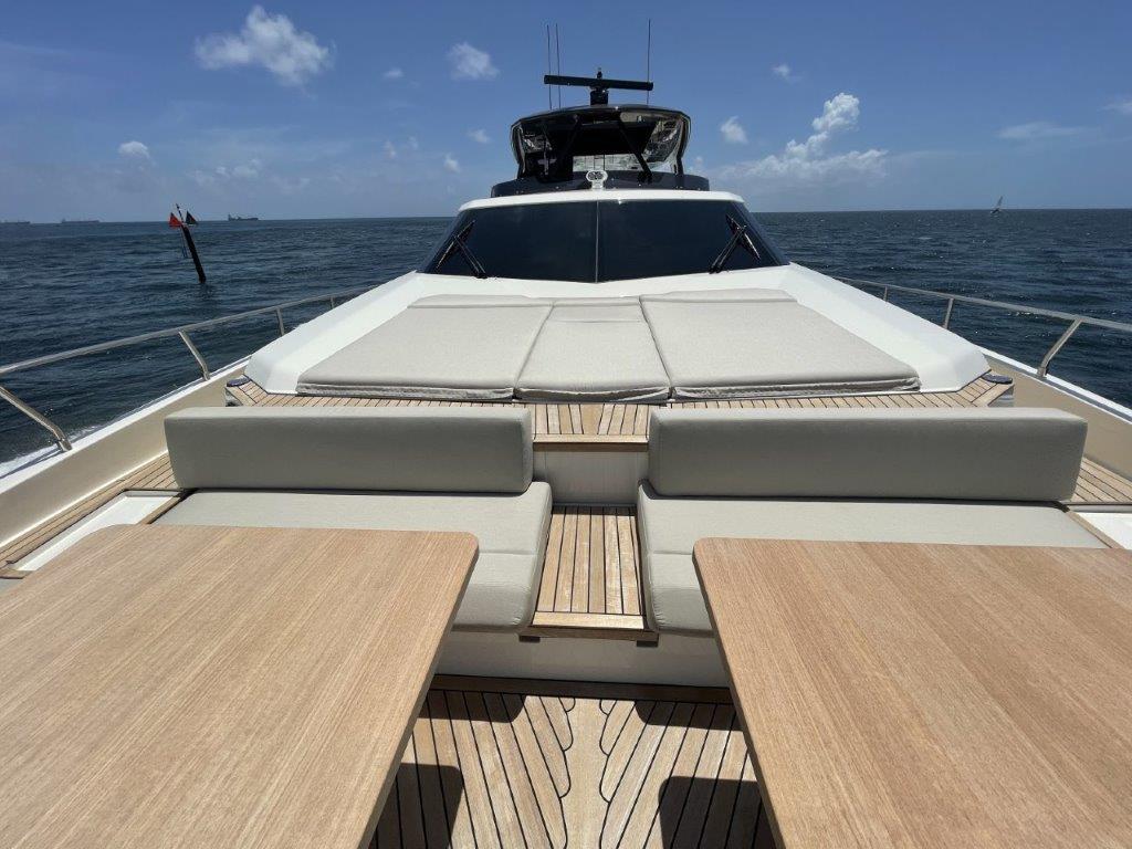 2021 Ferretti Yachts 92 