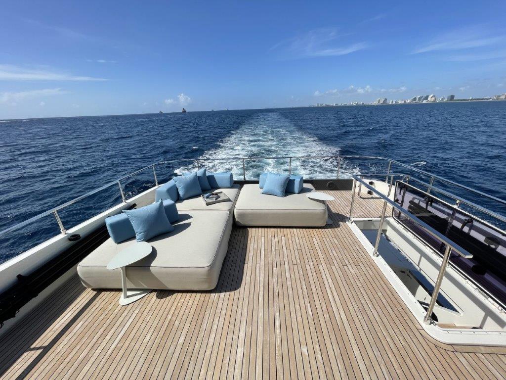 2021 Ferretti Yachts 92 
