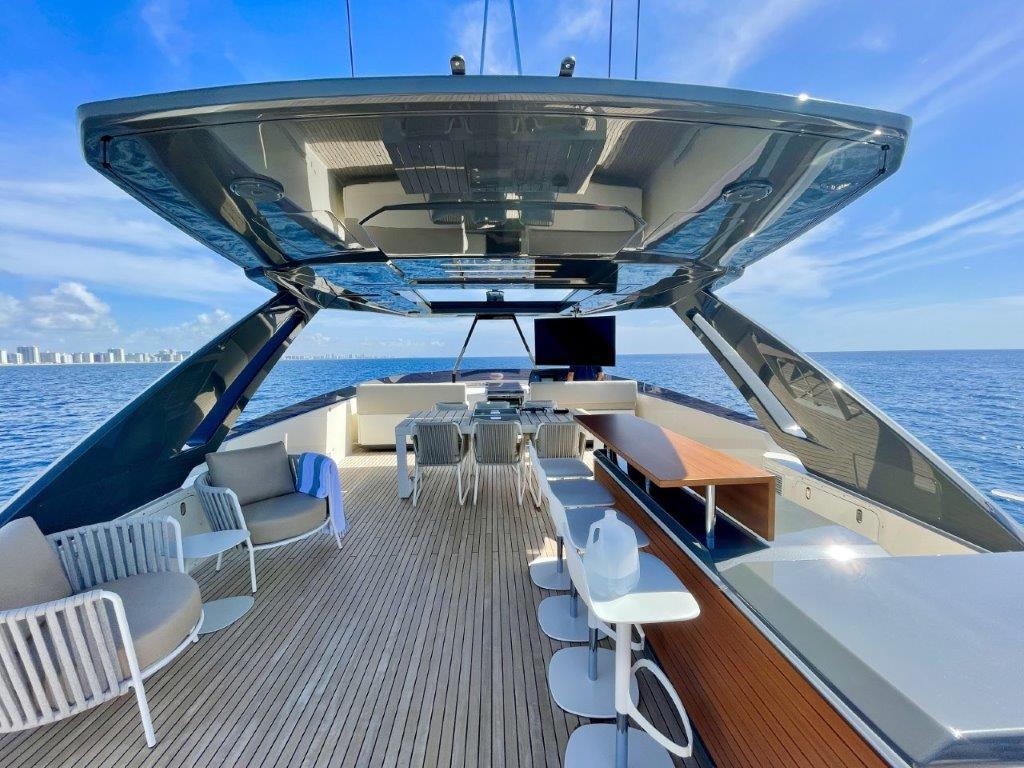 2021 Ferretti Yachts 92 