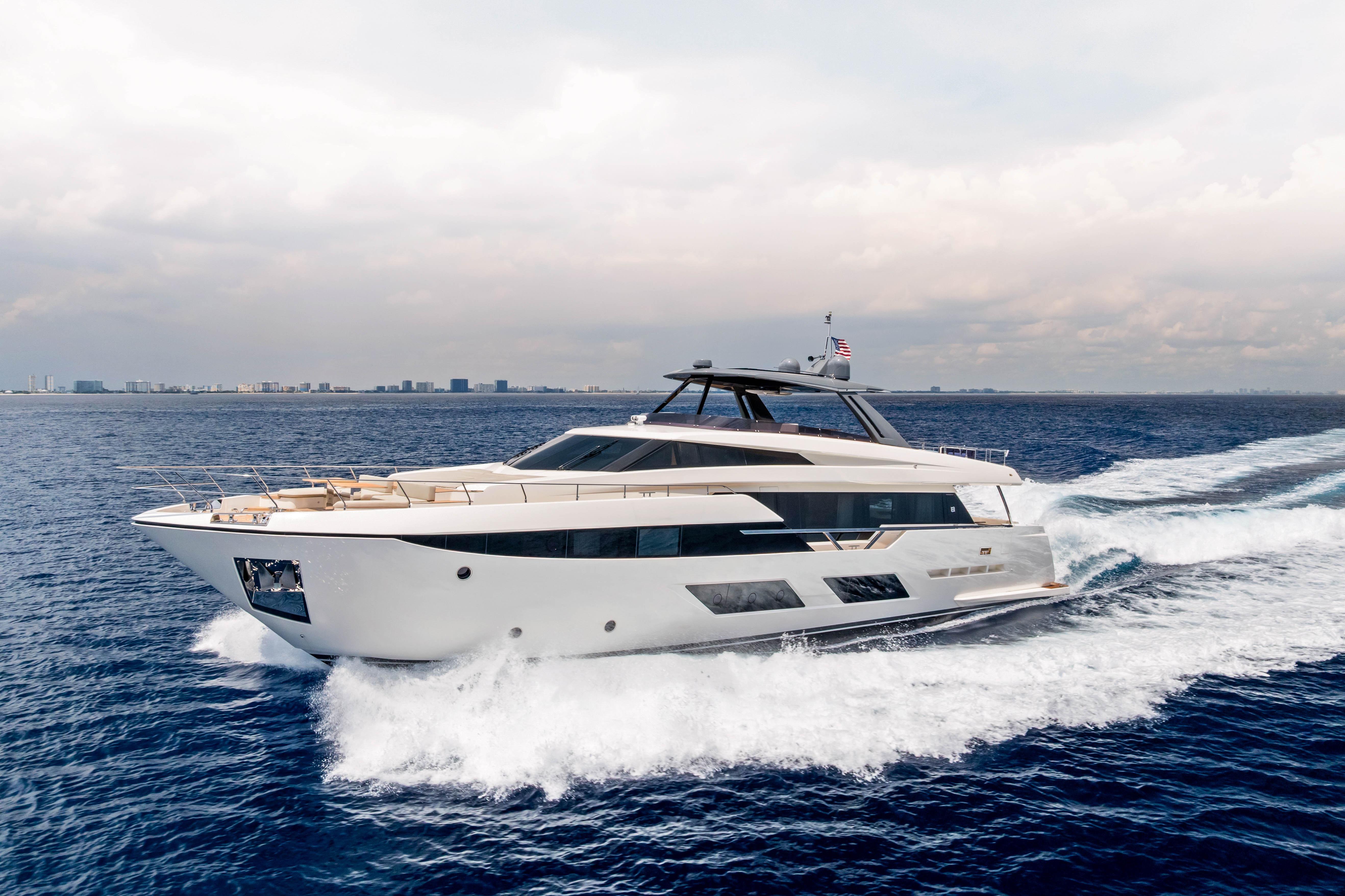2021 Ferretti Yachts 92 