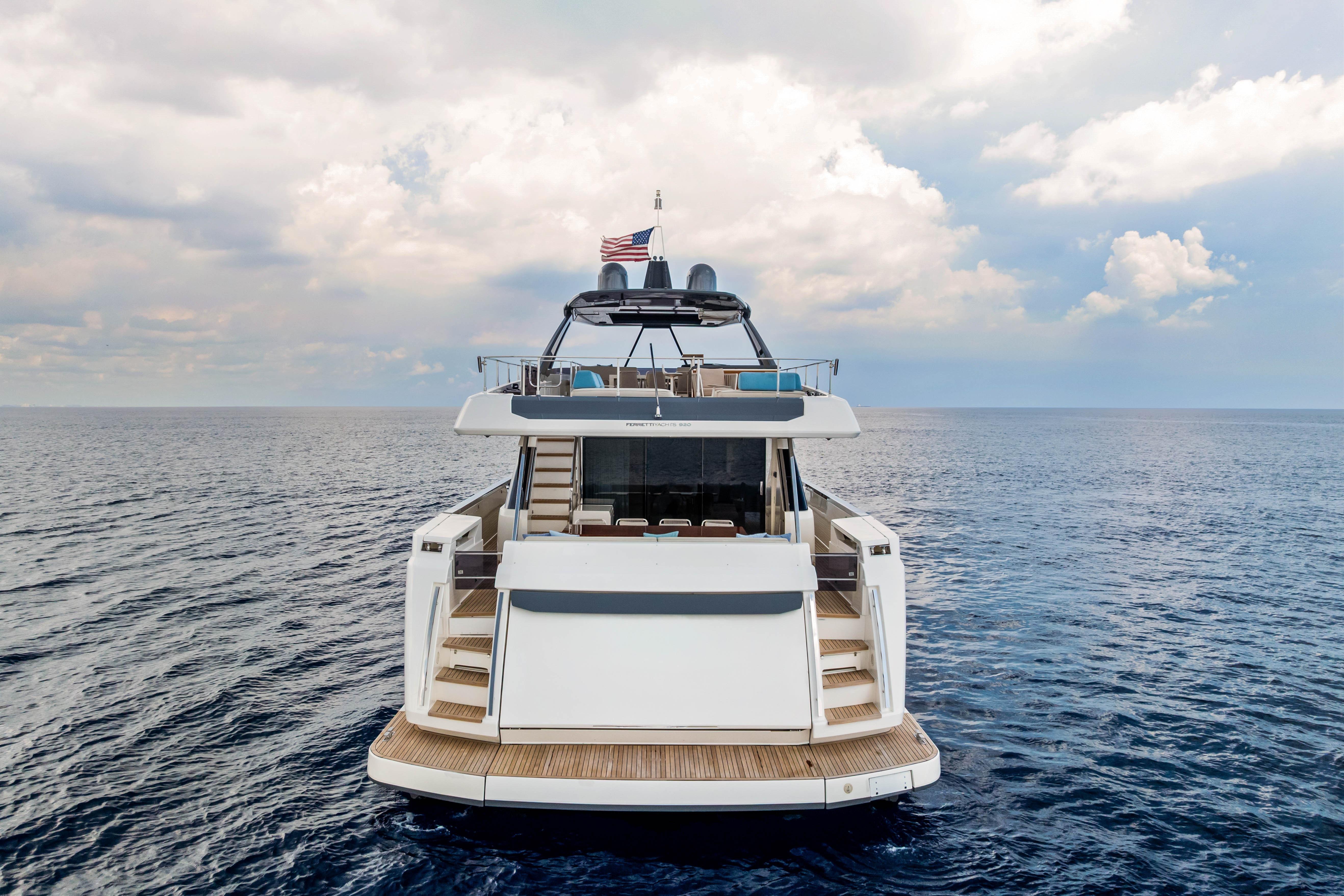 2021 Ferretti Yachts 92 
