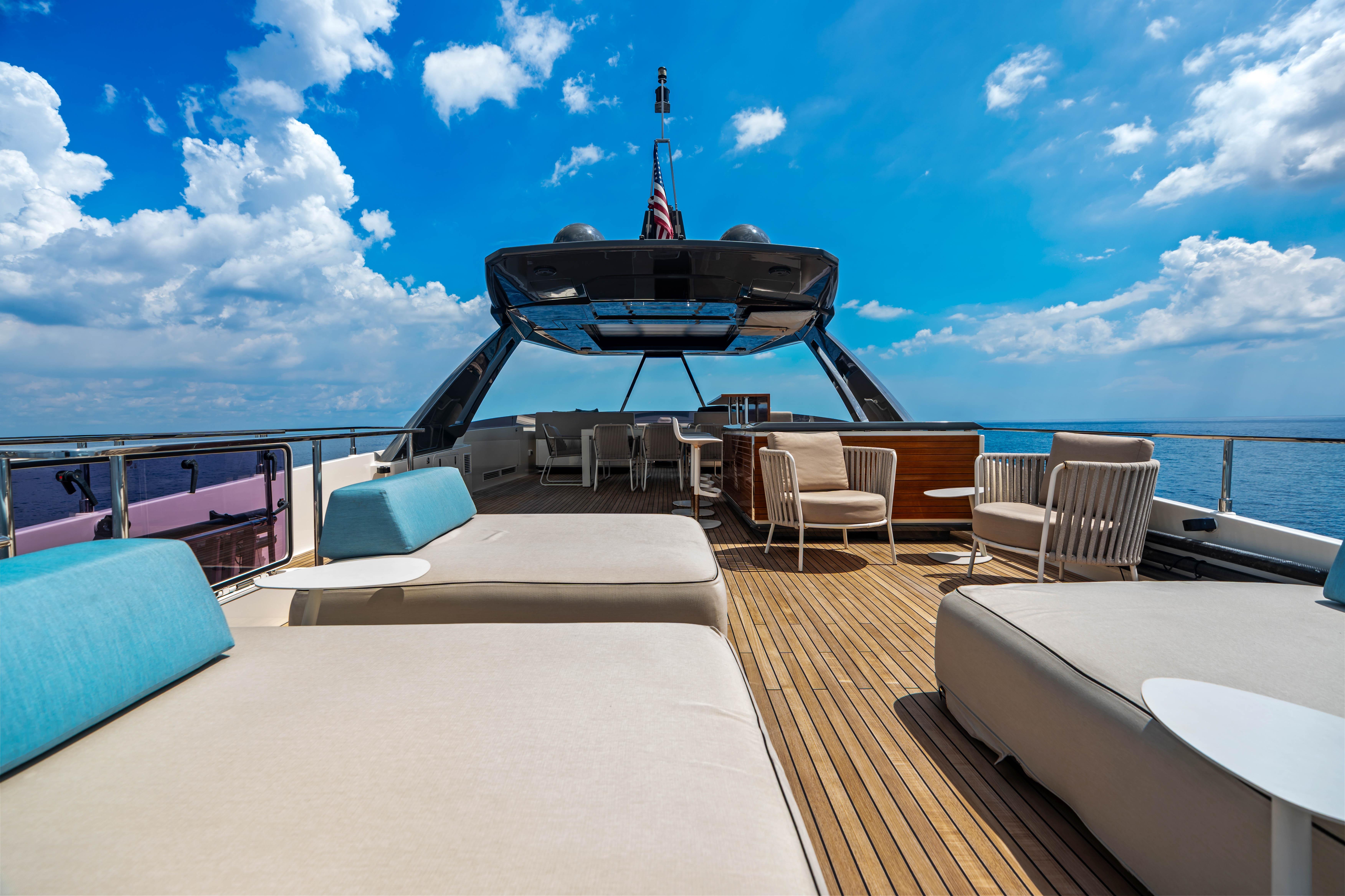2021 Ferretti Yachts 92 