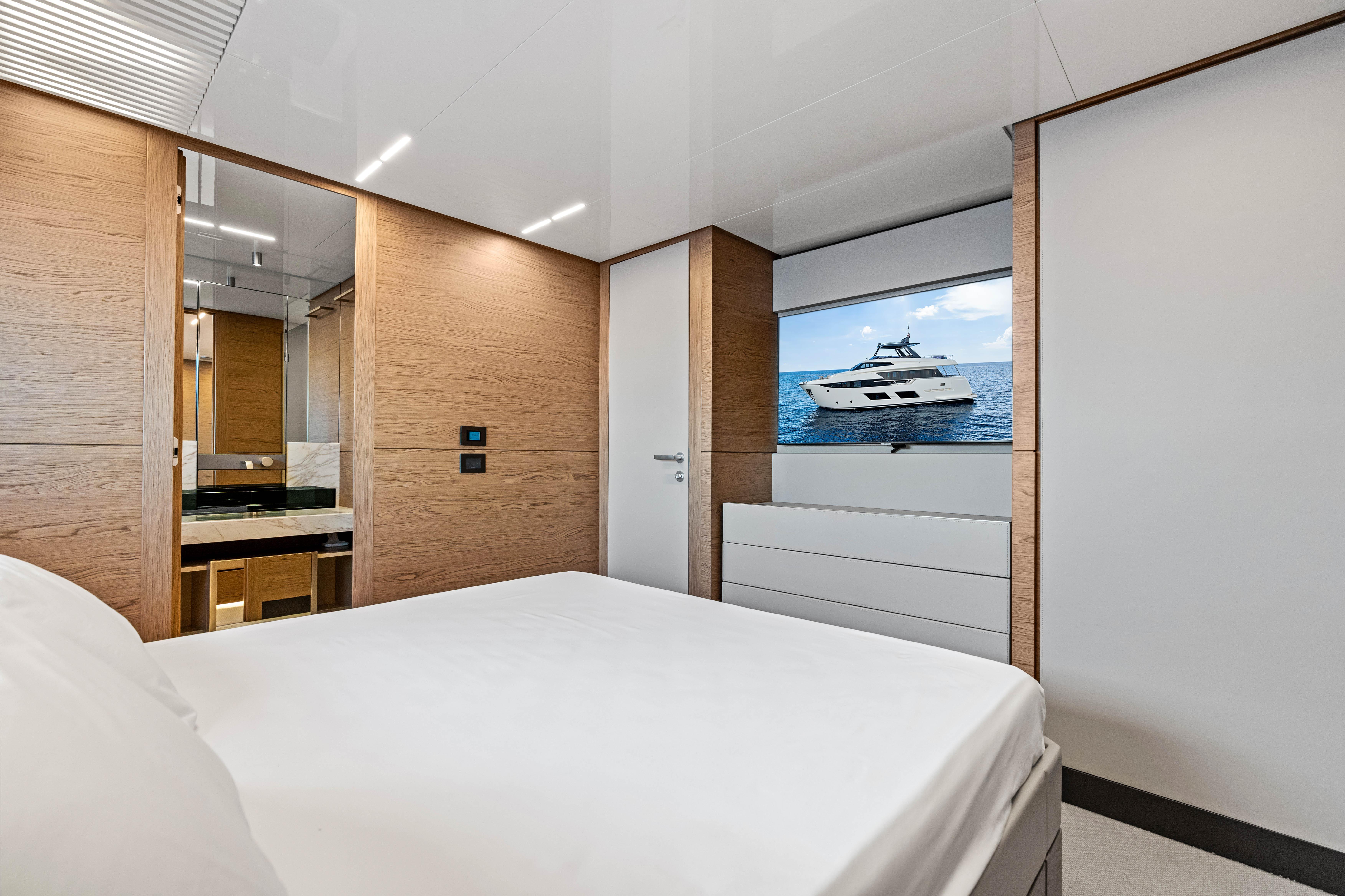 2021 Ferretti Yachts 92 