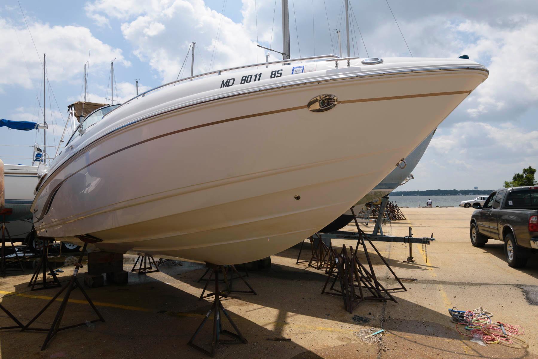 M 6348 VR Knot 10 Yacht Sales