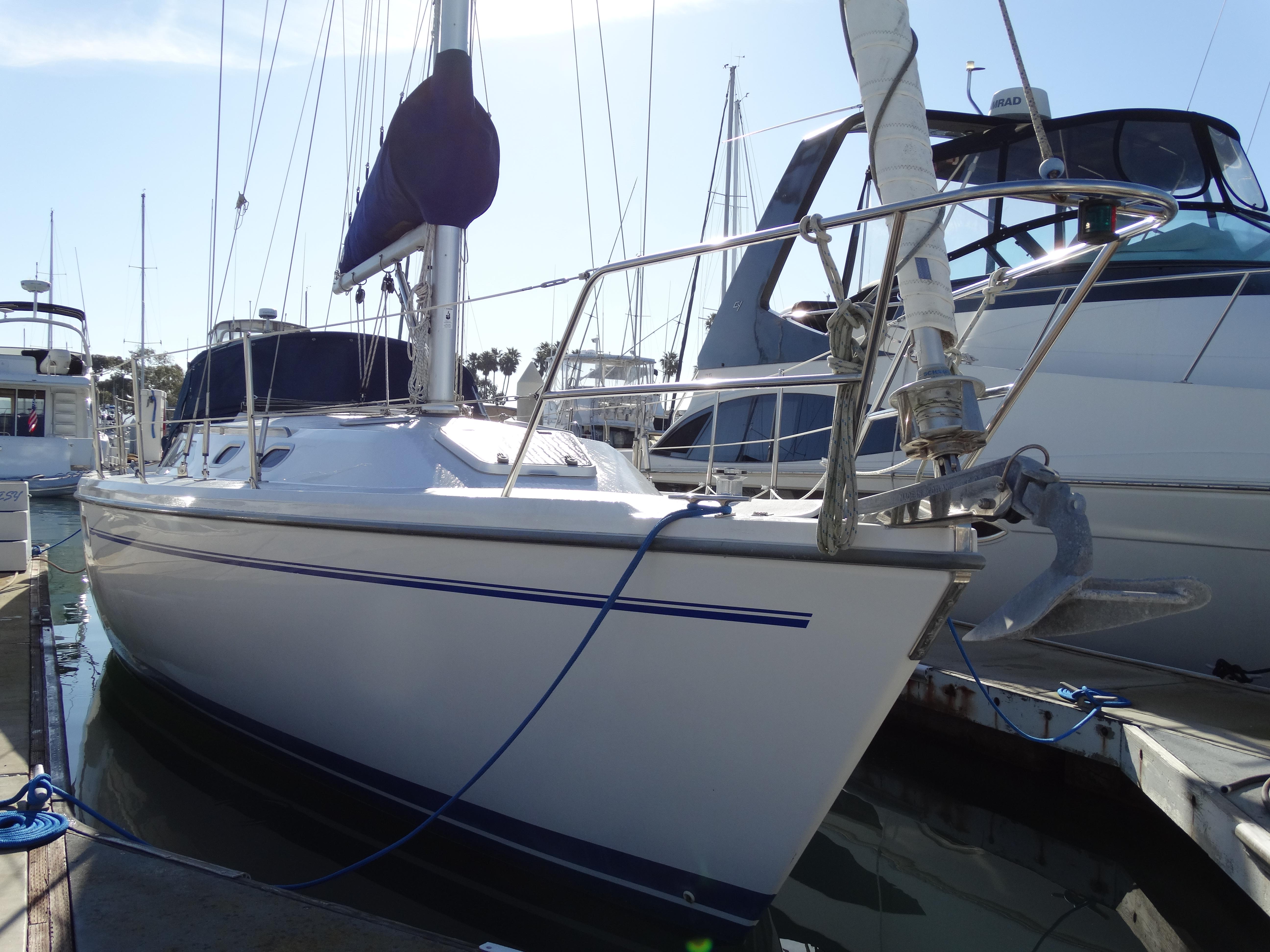 36′ Catalina 2002 Yacht for Sale