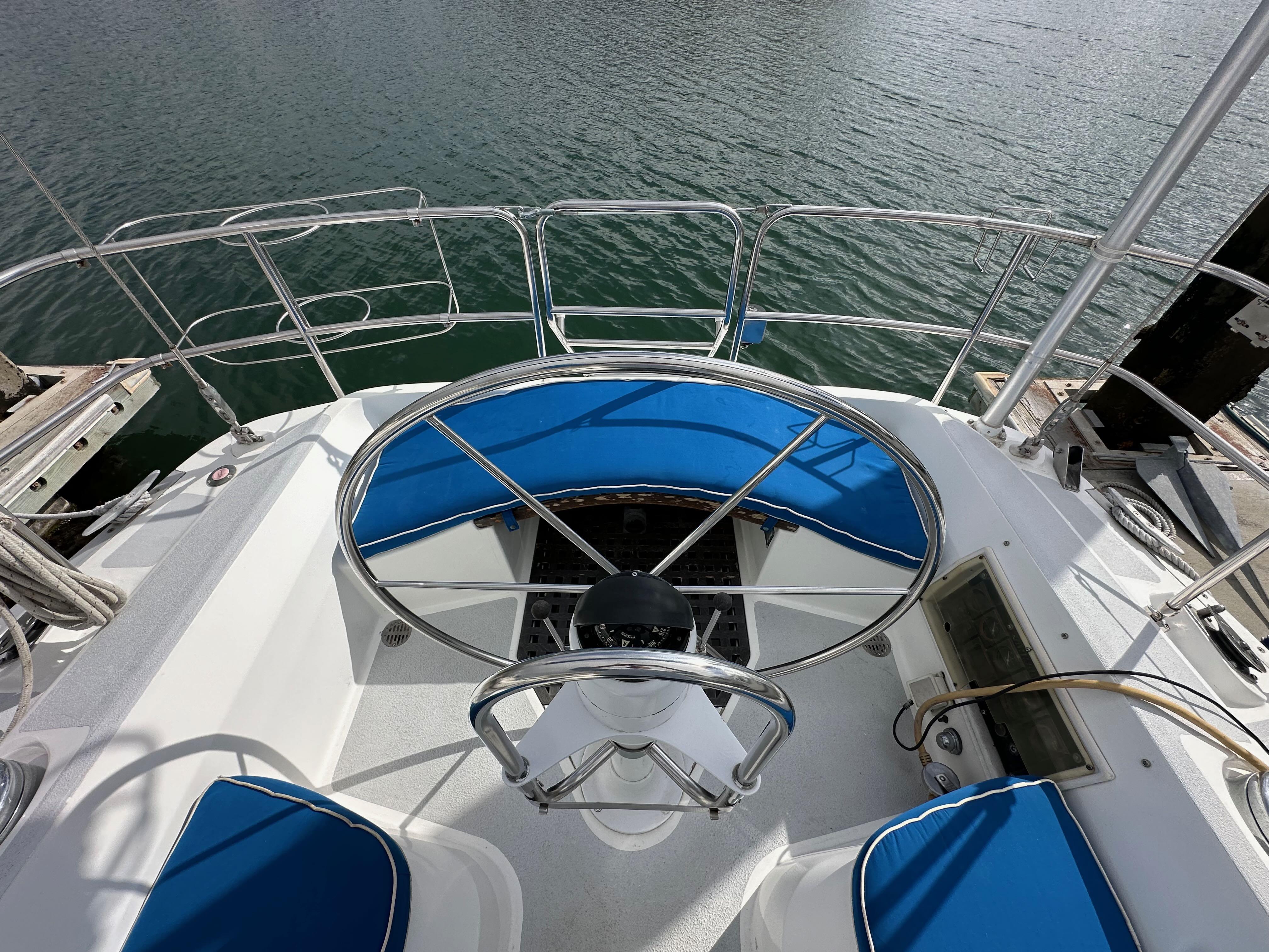 Image [18] of 1987 Hunter Legend 45