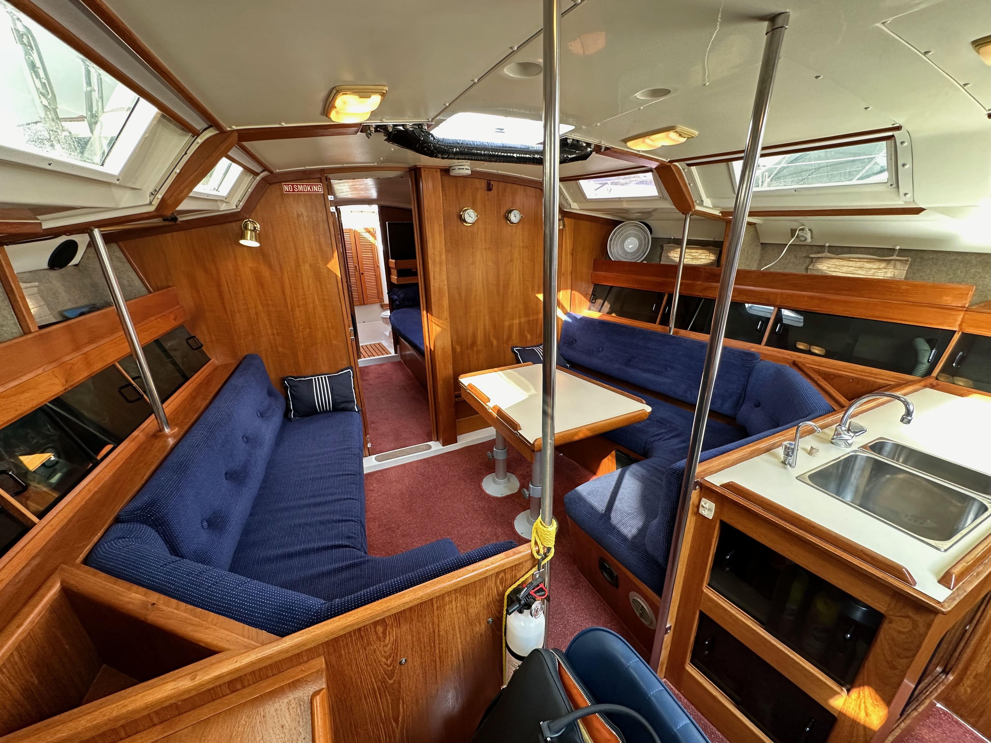 Image [43] of 1987 Hunter Legend 45