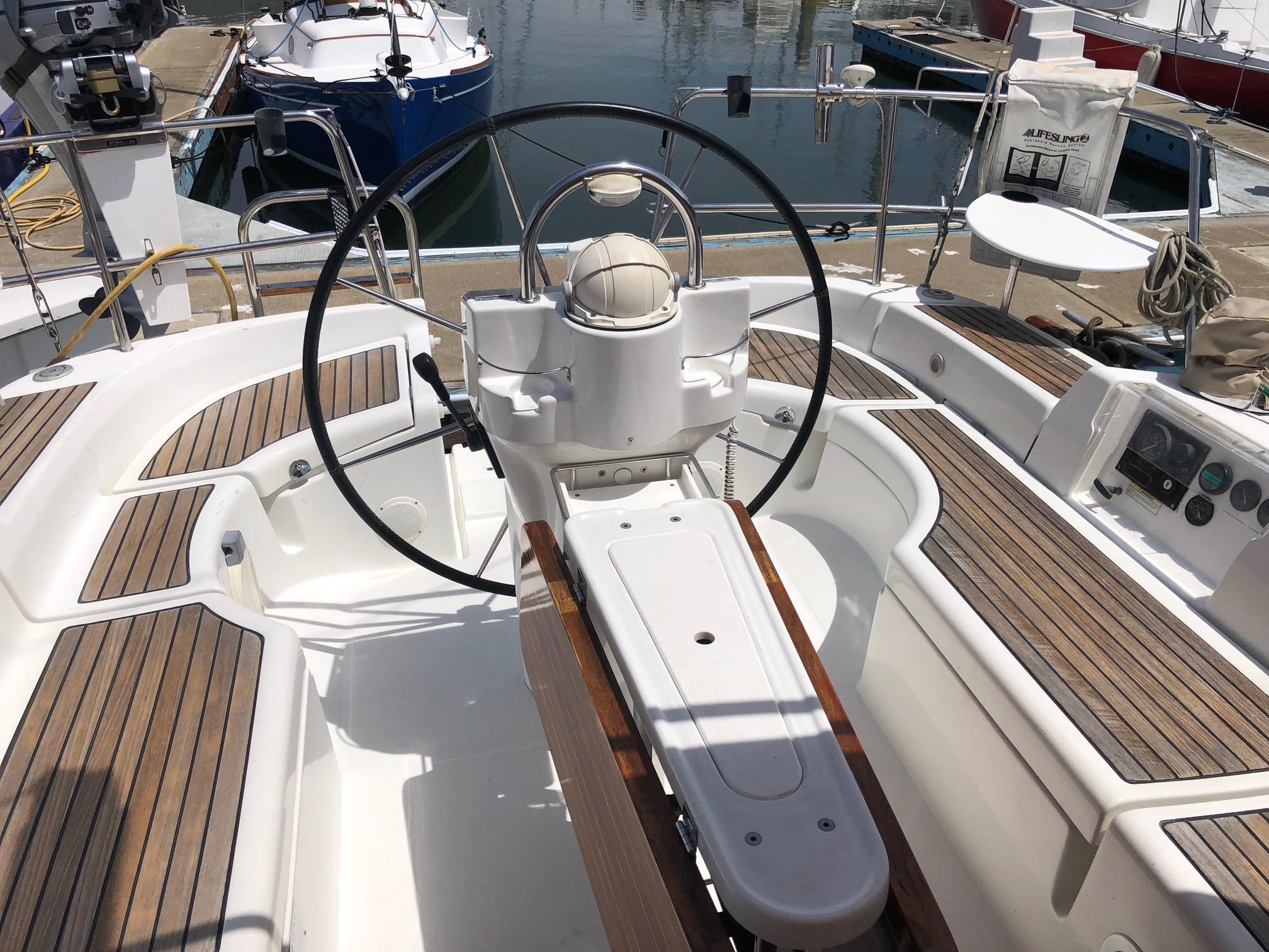 Image [13] of 2005 Beneteau 423