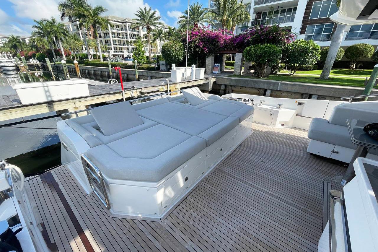 2020 Azimut 70 
