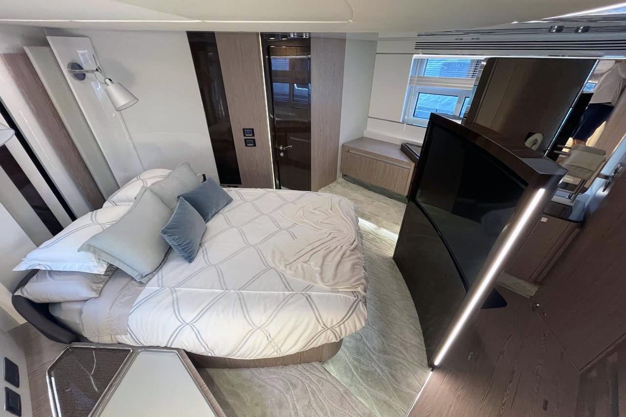 2020 Azimut 70 