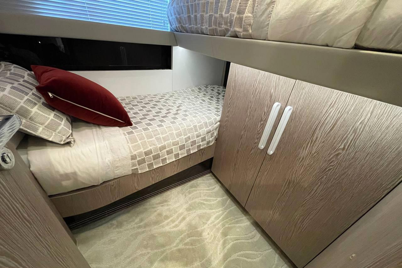 2020 Azimut 70 