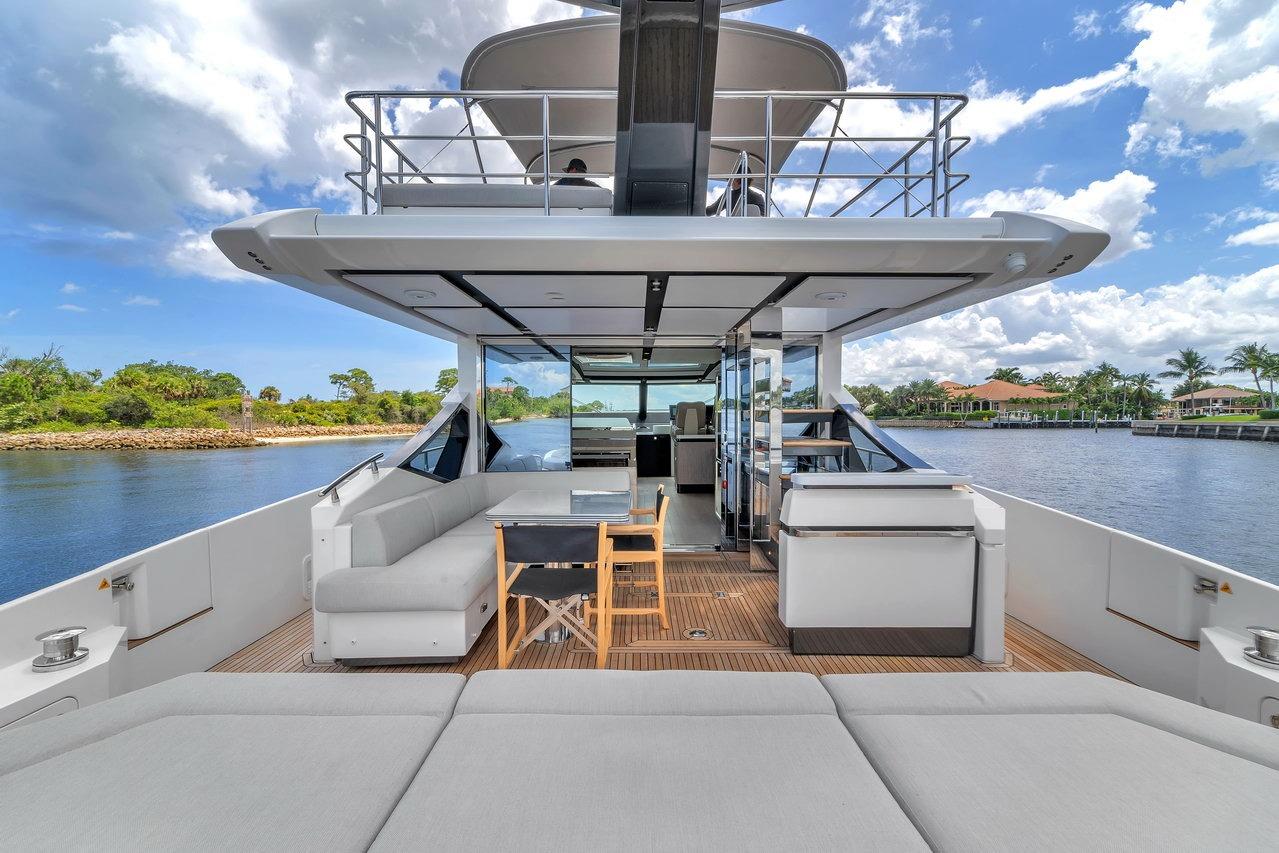 2020 Azimut 70 