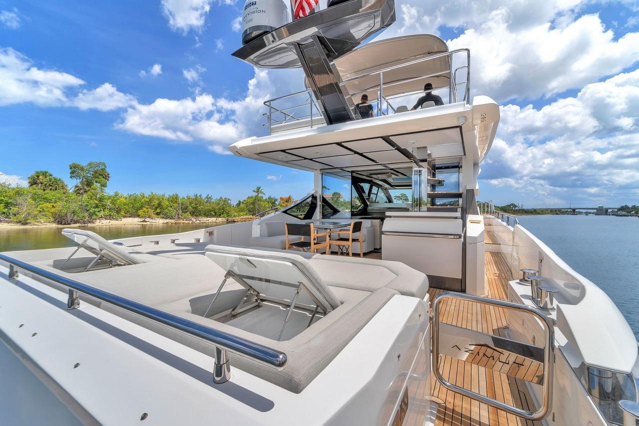 2020 Azimut 70 