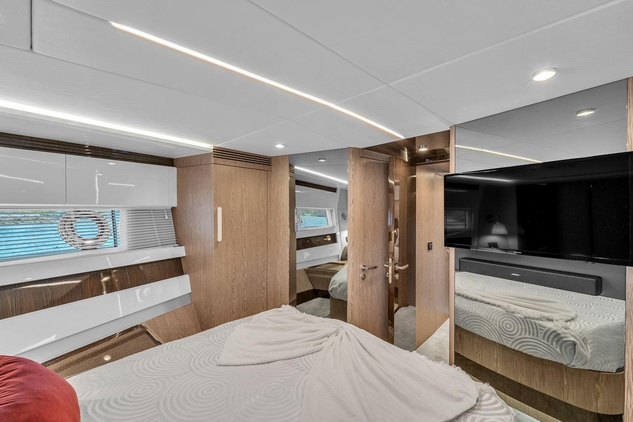2020 Azimut 70 