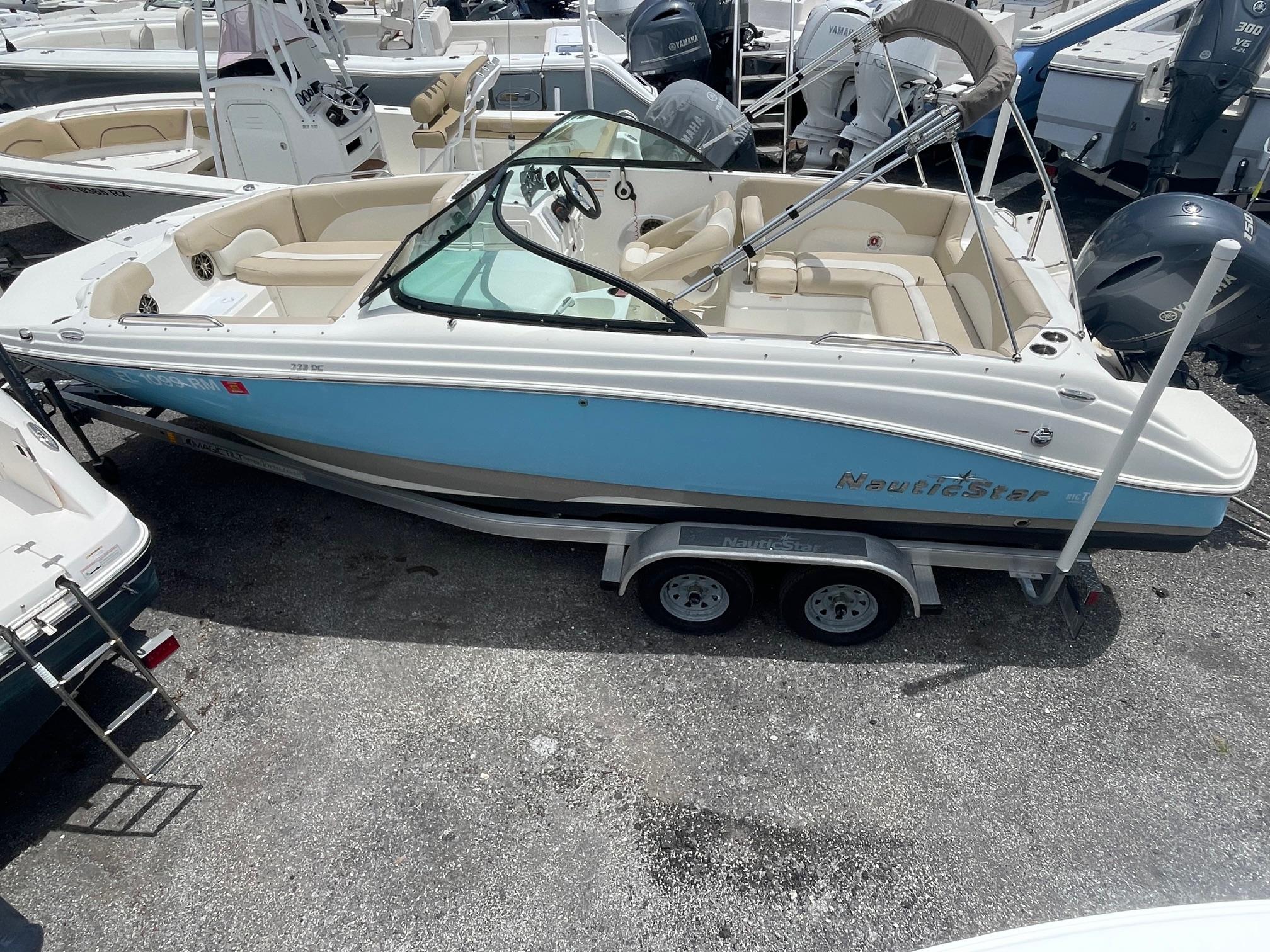 2018 NauticStar 223DC Sport Deck-4