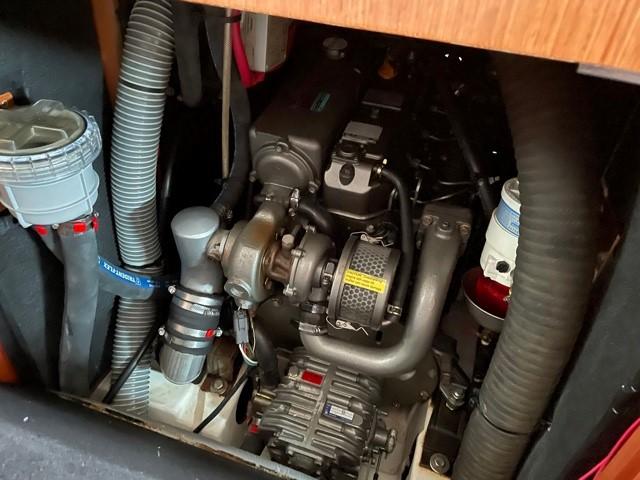 Aft engine access