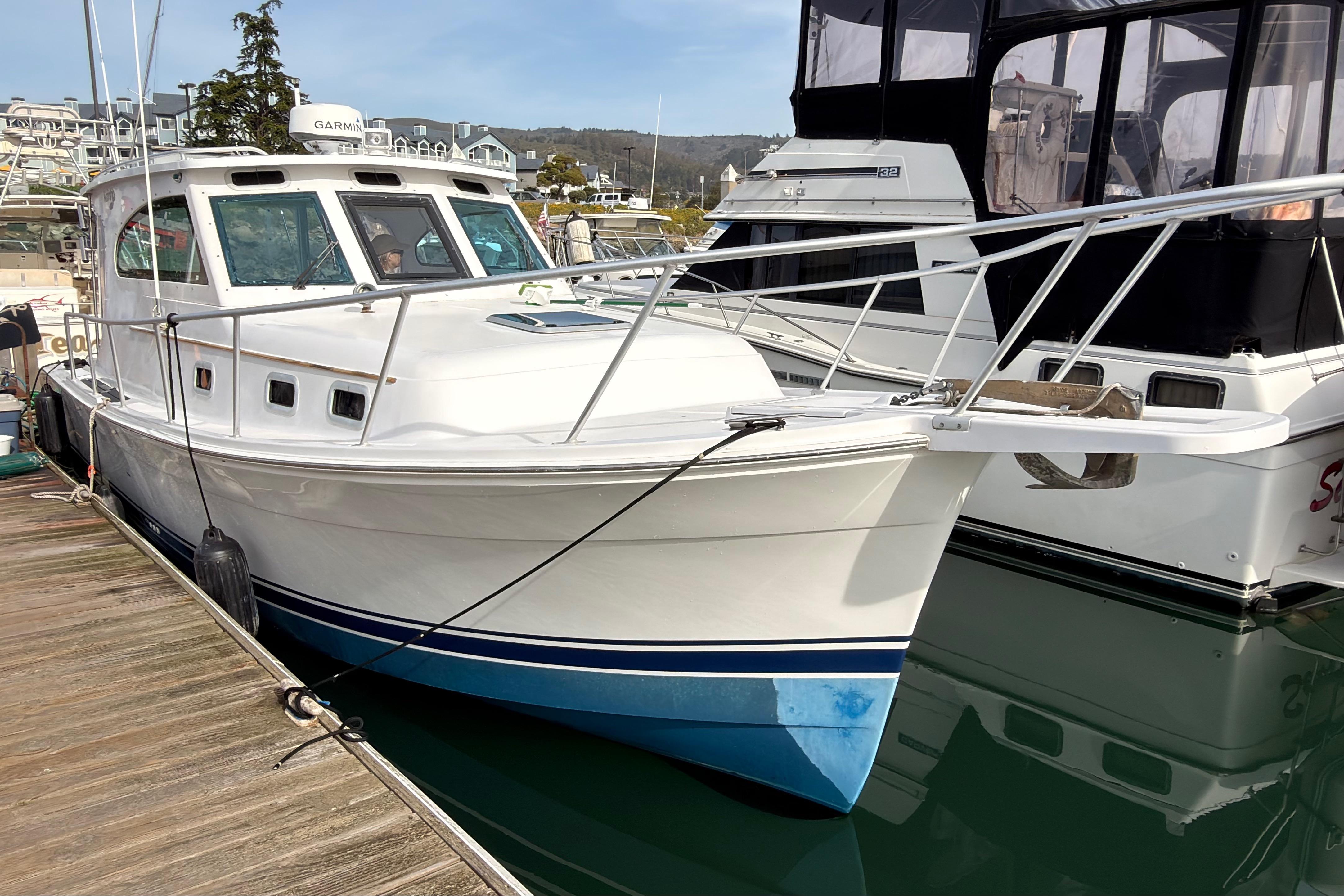 1999 30' Mainship Pilot 30