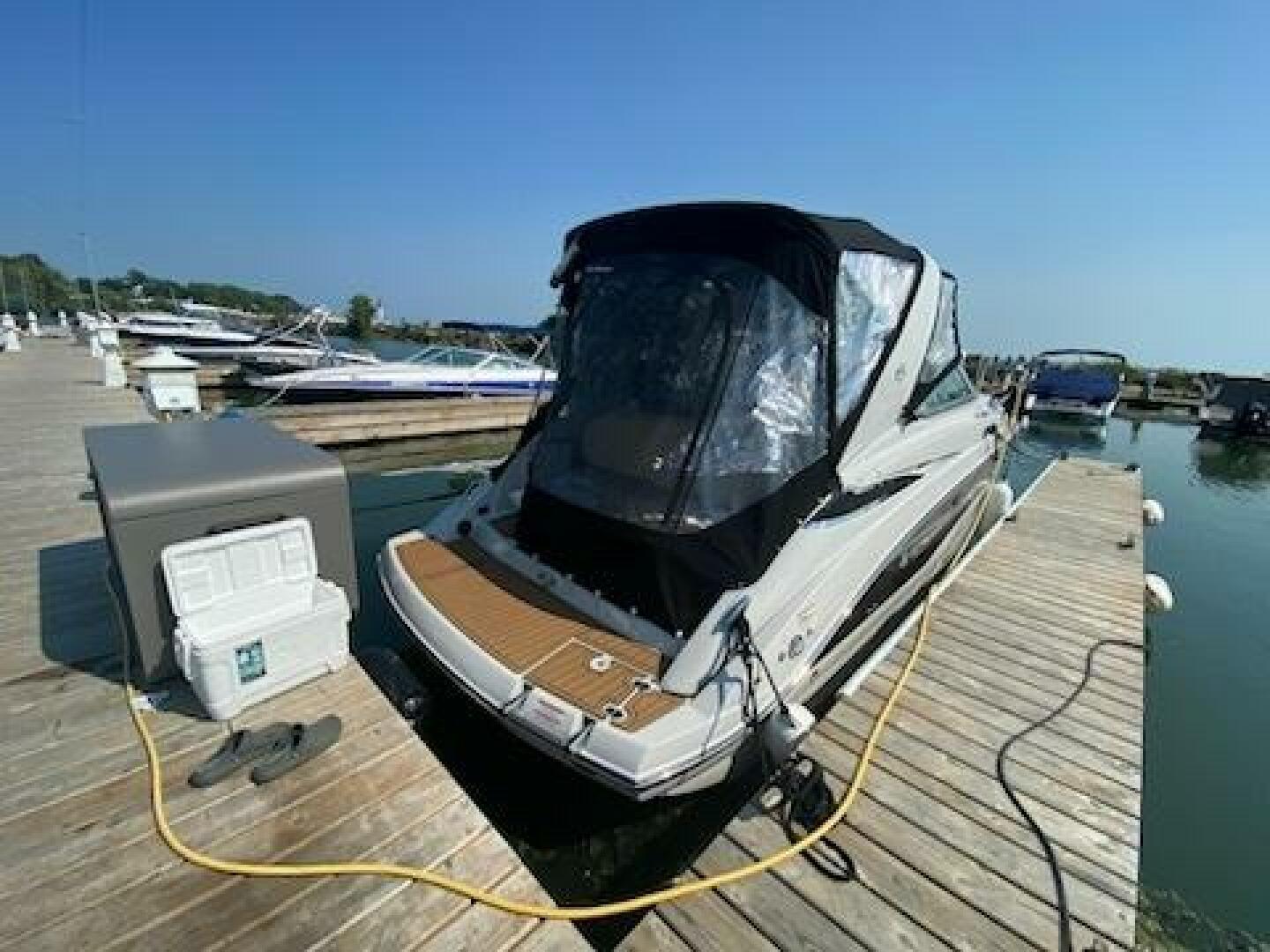 2023-crownline-264-cr-power-9690143-20250221083415196-1_XLARGE