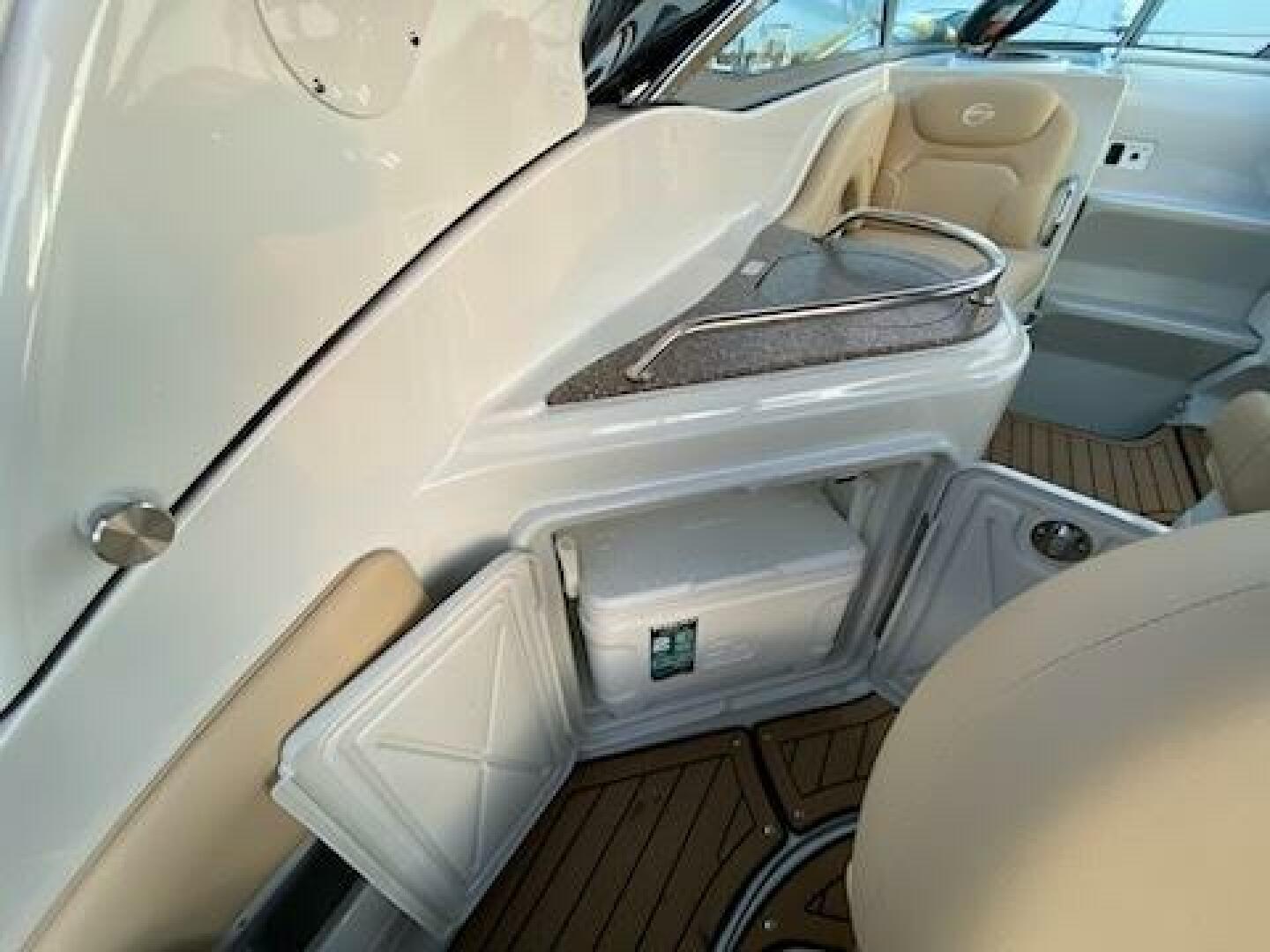 2023-crownline-264-cr-power-9690143-20250221083424220-1_XLARGE