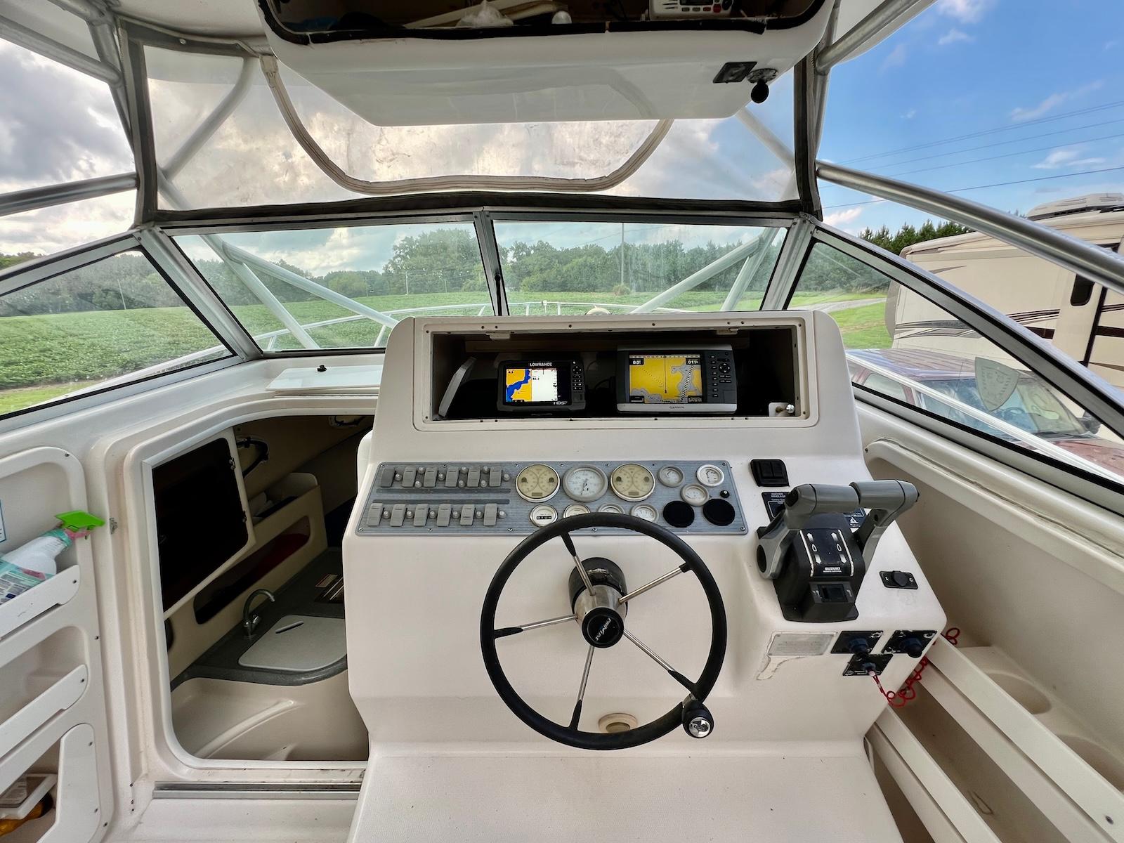 VA 10126 BH Knot 10 Yacht Sales