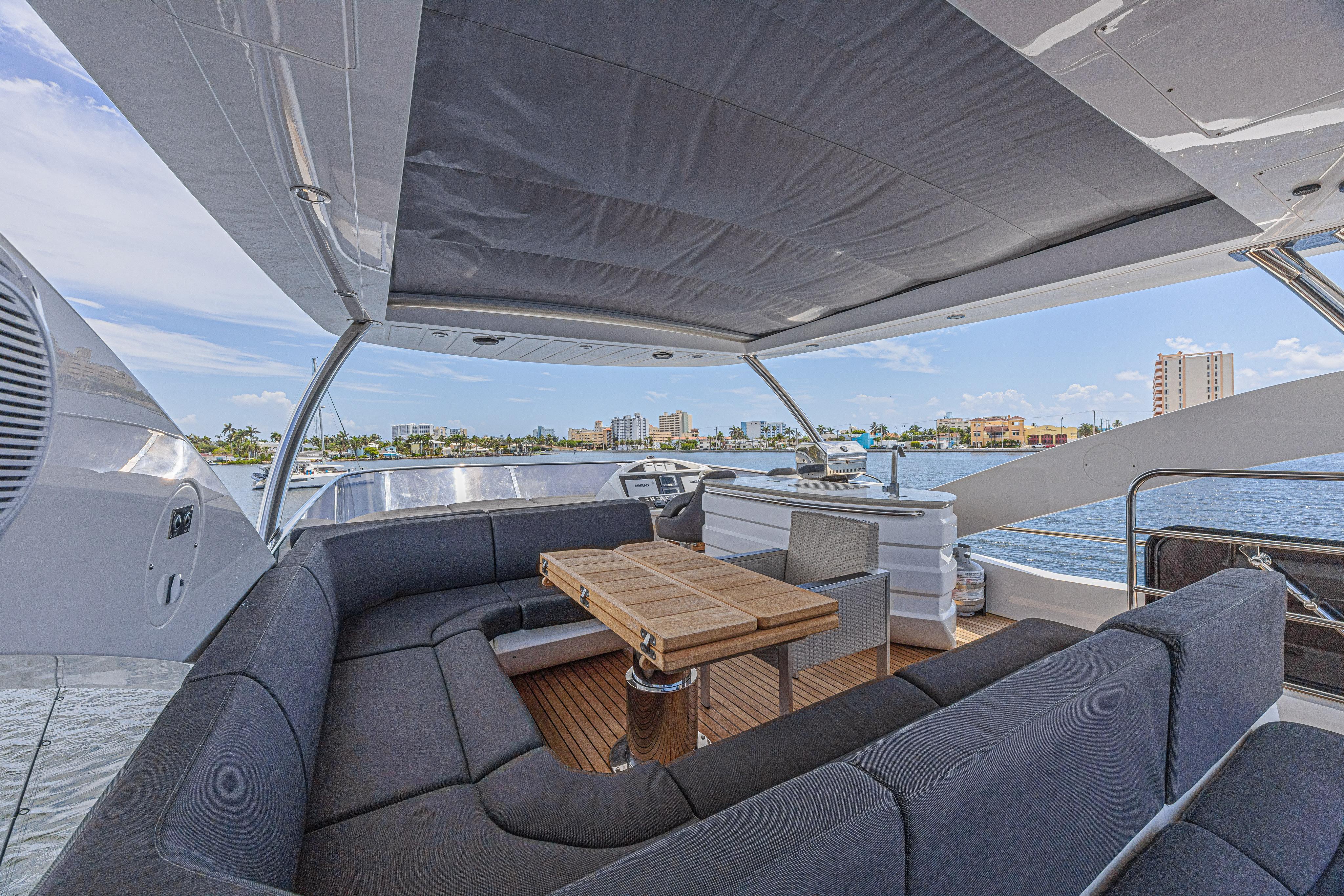 2017 Sunseeker 75 