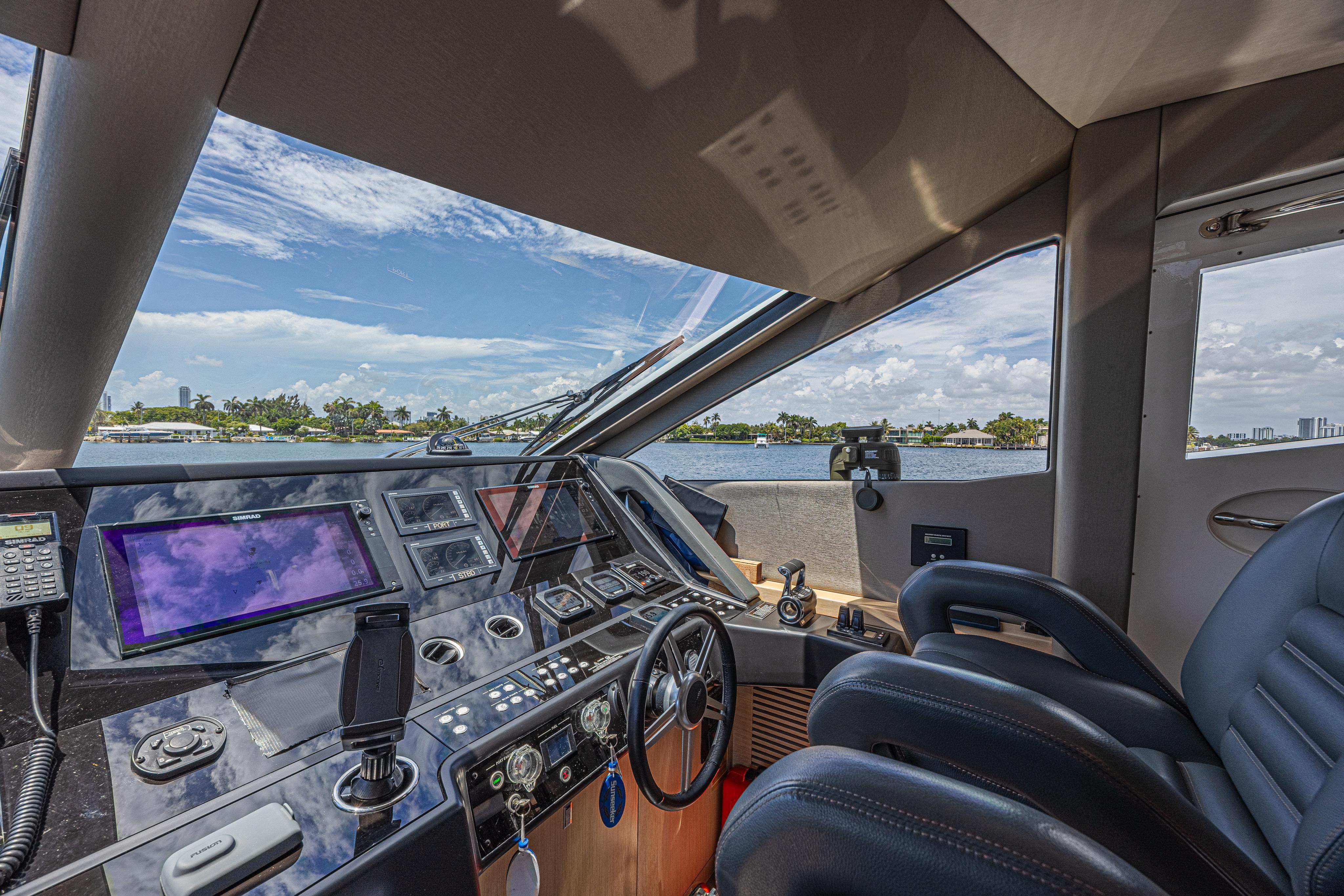 2017 Sunseeker 75 