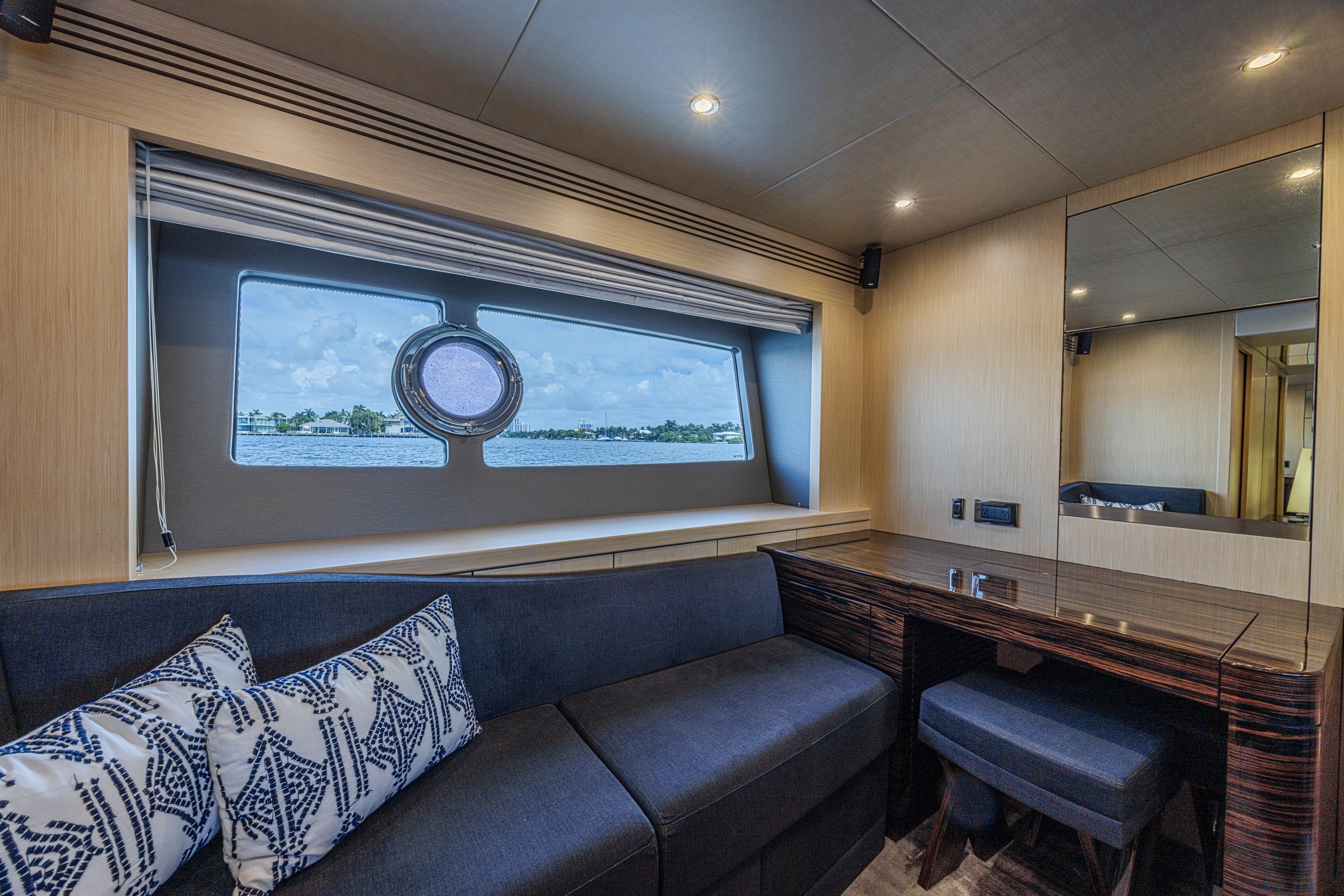 2017 Sunseeker 75 