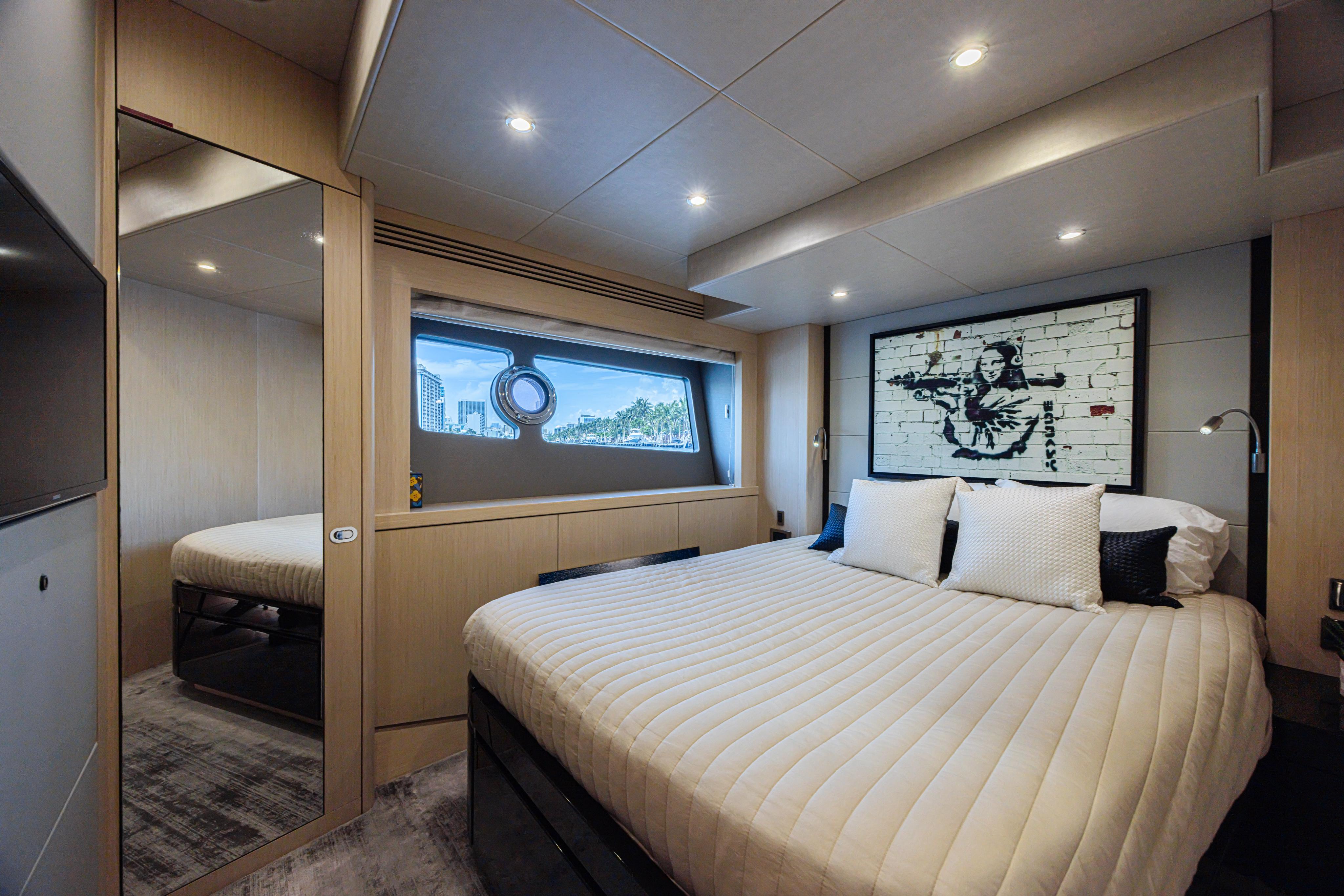 2017 Sunseeker 75 