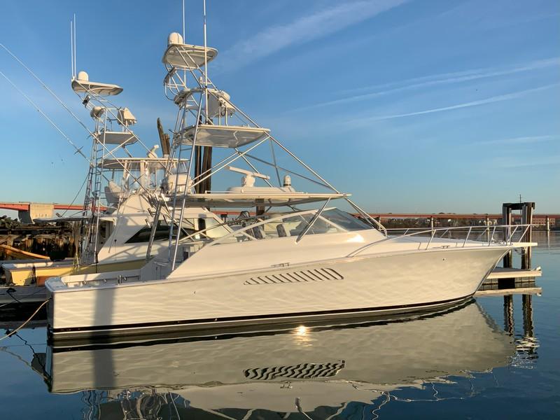 2005 Viking 45 open express