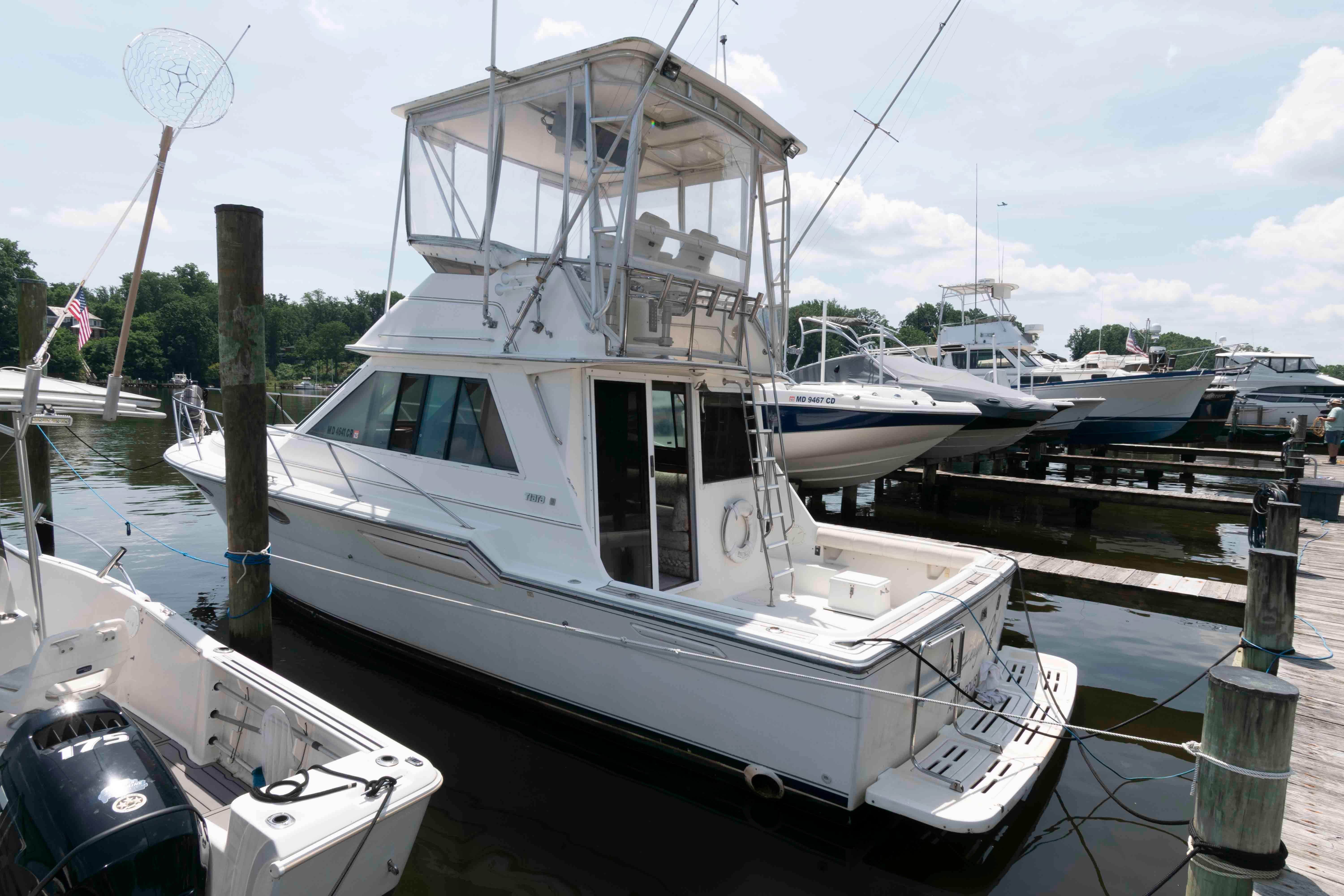 M 10116 SF Knot 10 Yacht Sales