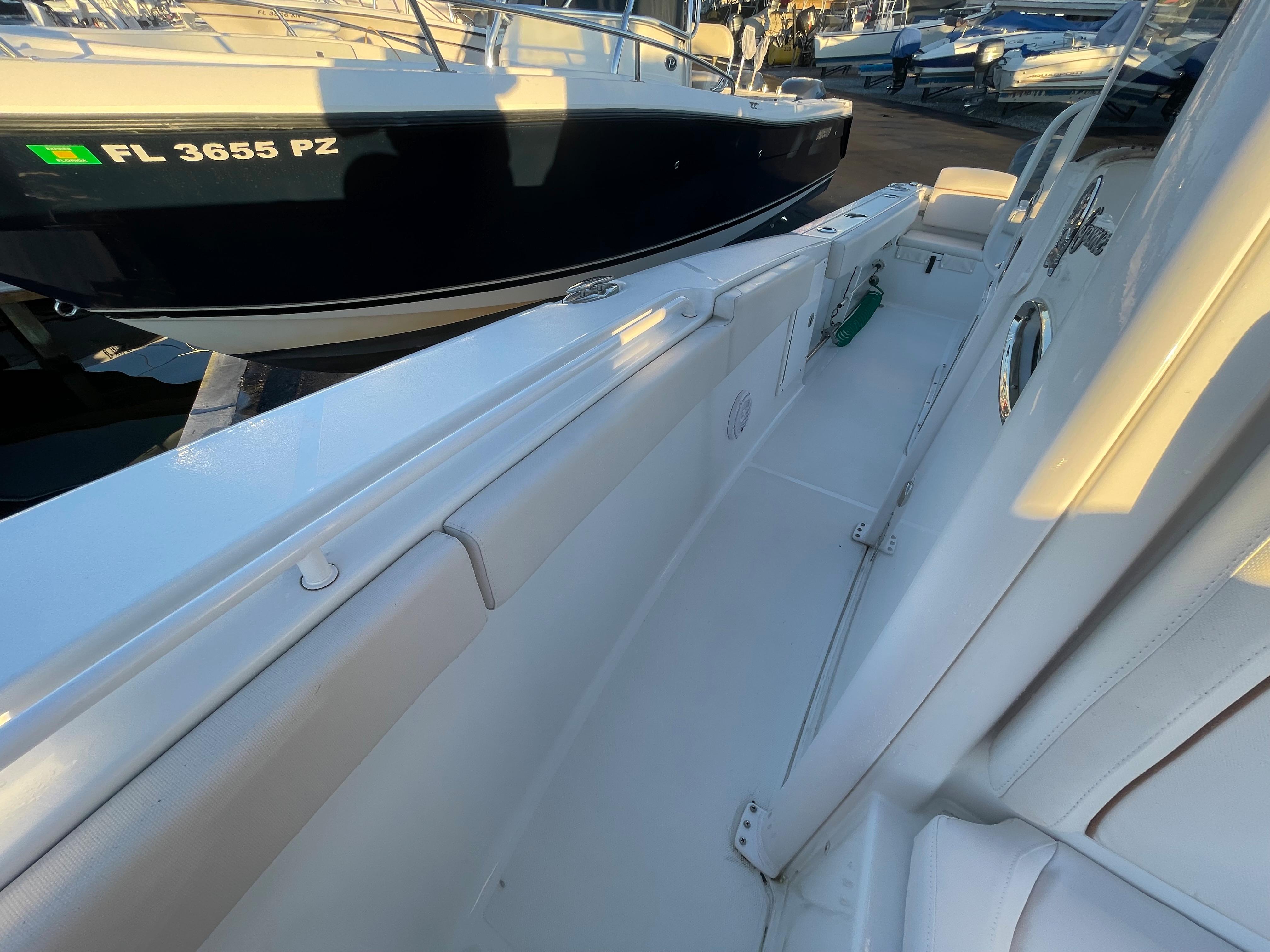 Yacht for Sale 27 Sea Hunt Yachts Dunedin, FL Denison Yacht Sales