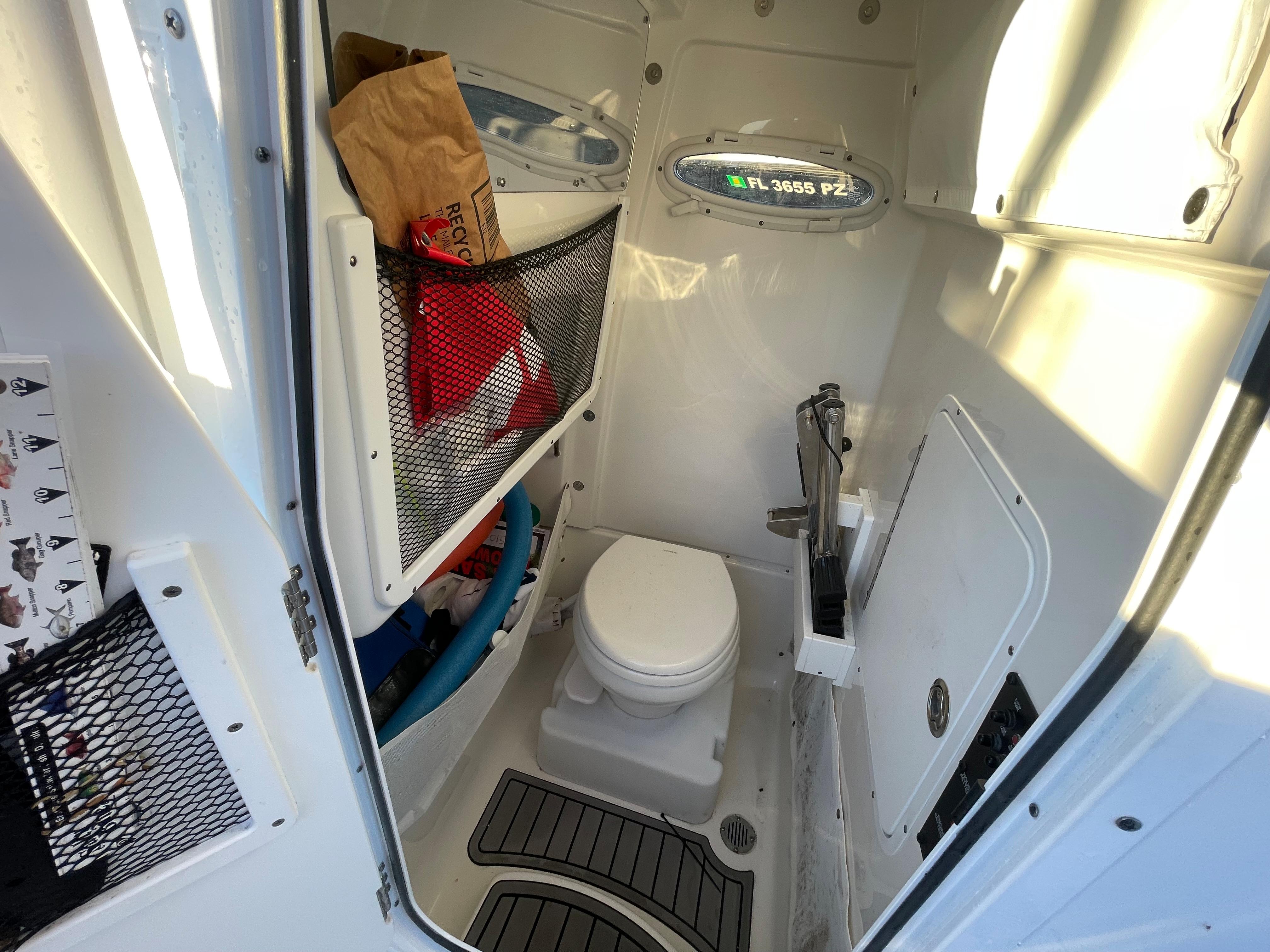 Yacht for Sale 27 Sea Hunt Yachts Dunedin, FL Denison Yacht Sales