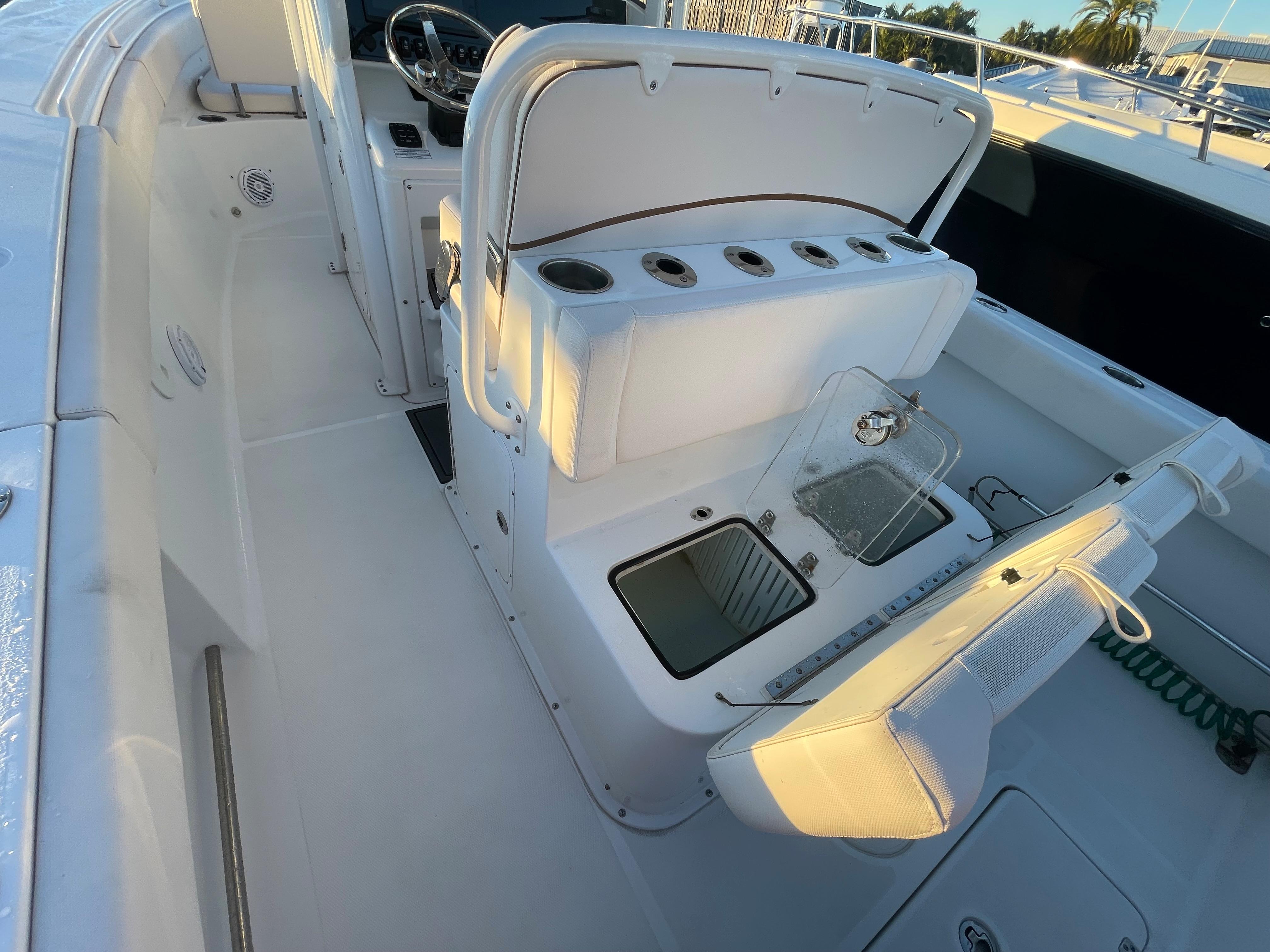 Yacht for Sale 27 Sea Hunt Yachts Dunedin, FL Denison Yacht Sales