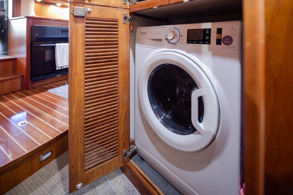 2004 Mikelson 50 Luxury Yacht #TBBA50072LLC inventory image at Sun Country Yachts, South Lake Union (Seattle)