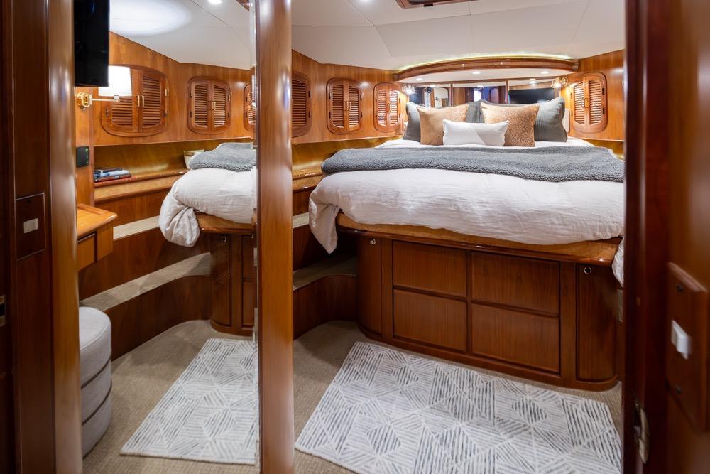 2004 Mikelson 50 Luxury Yacht #TBBA50072LLC inventory image at Sun Country Yachts, South Lake Union (Seattle)