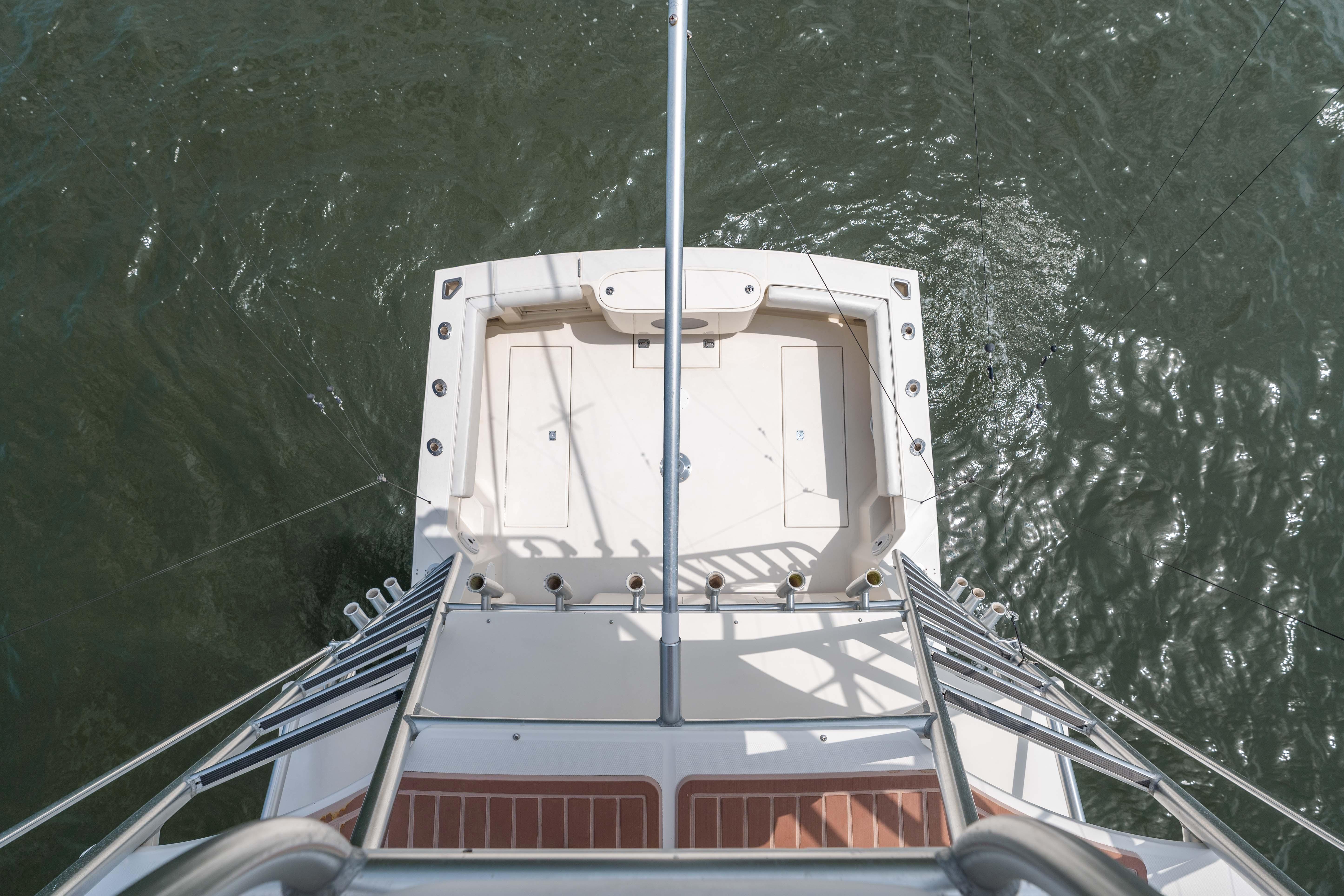 Carolina Classic 35 Double Eagle III - Exterior Tower