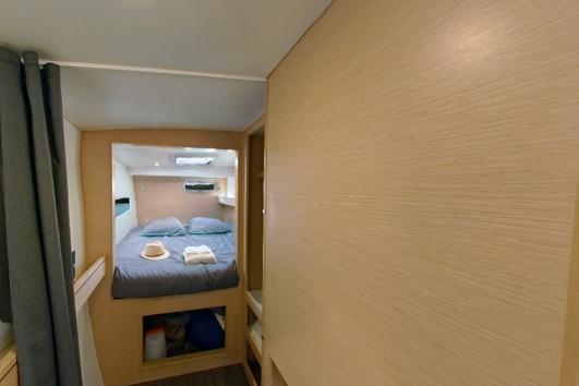 2019 Outremer 4X - image 13